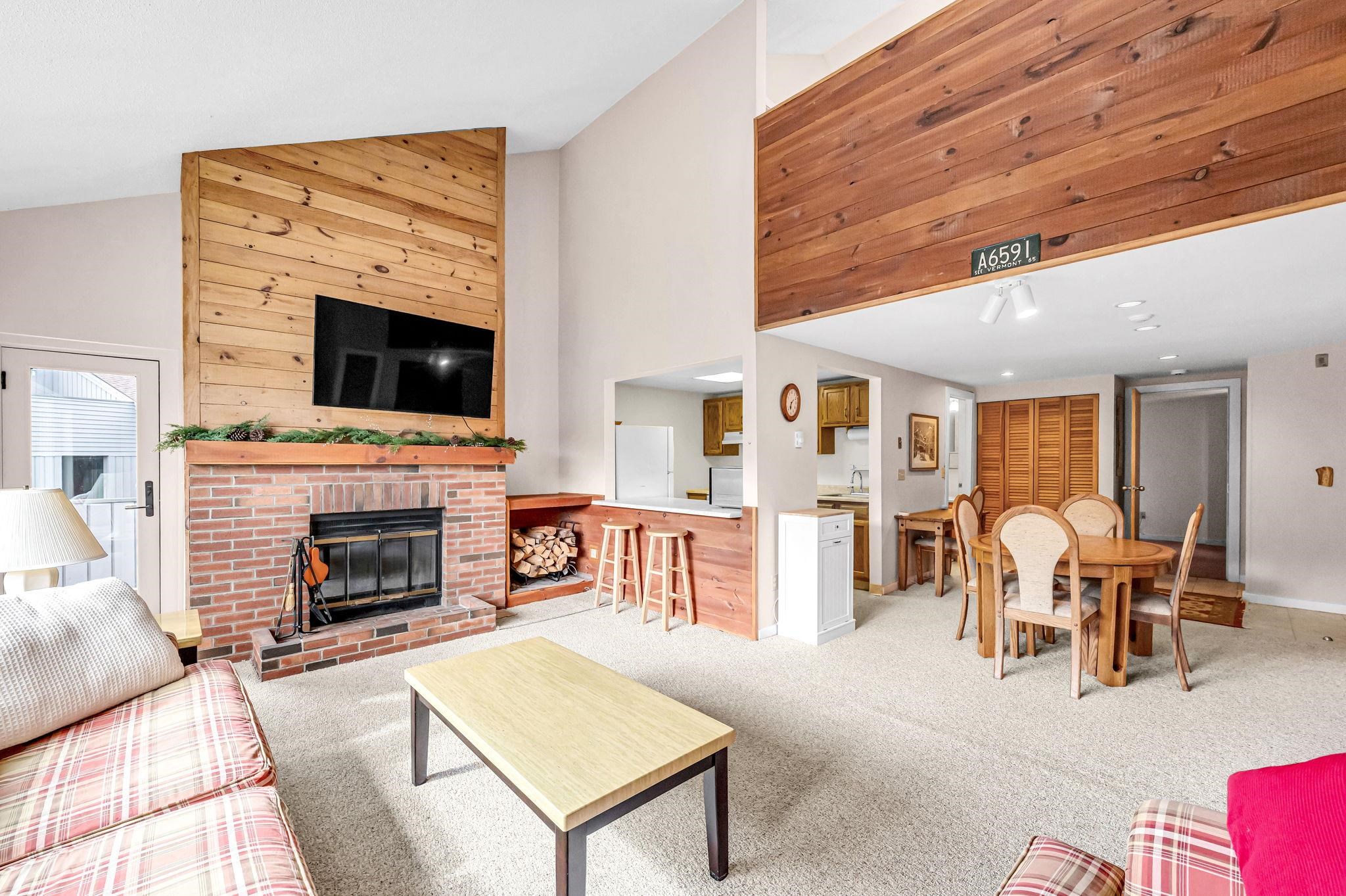 34J Snow Tree Lane Unit: Meadows J