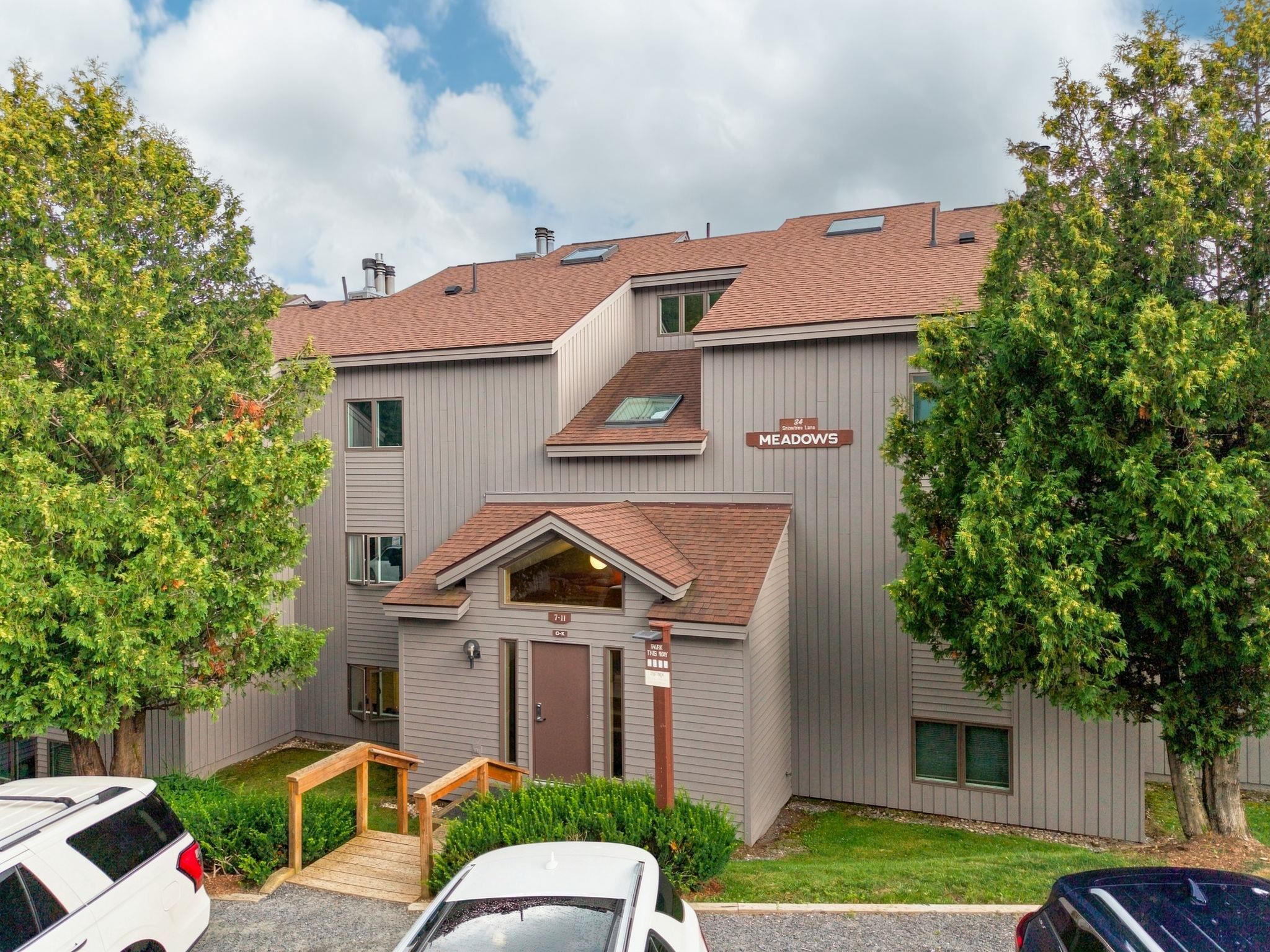 34J Snow Tree Lane Unit: Meadows J