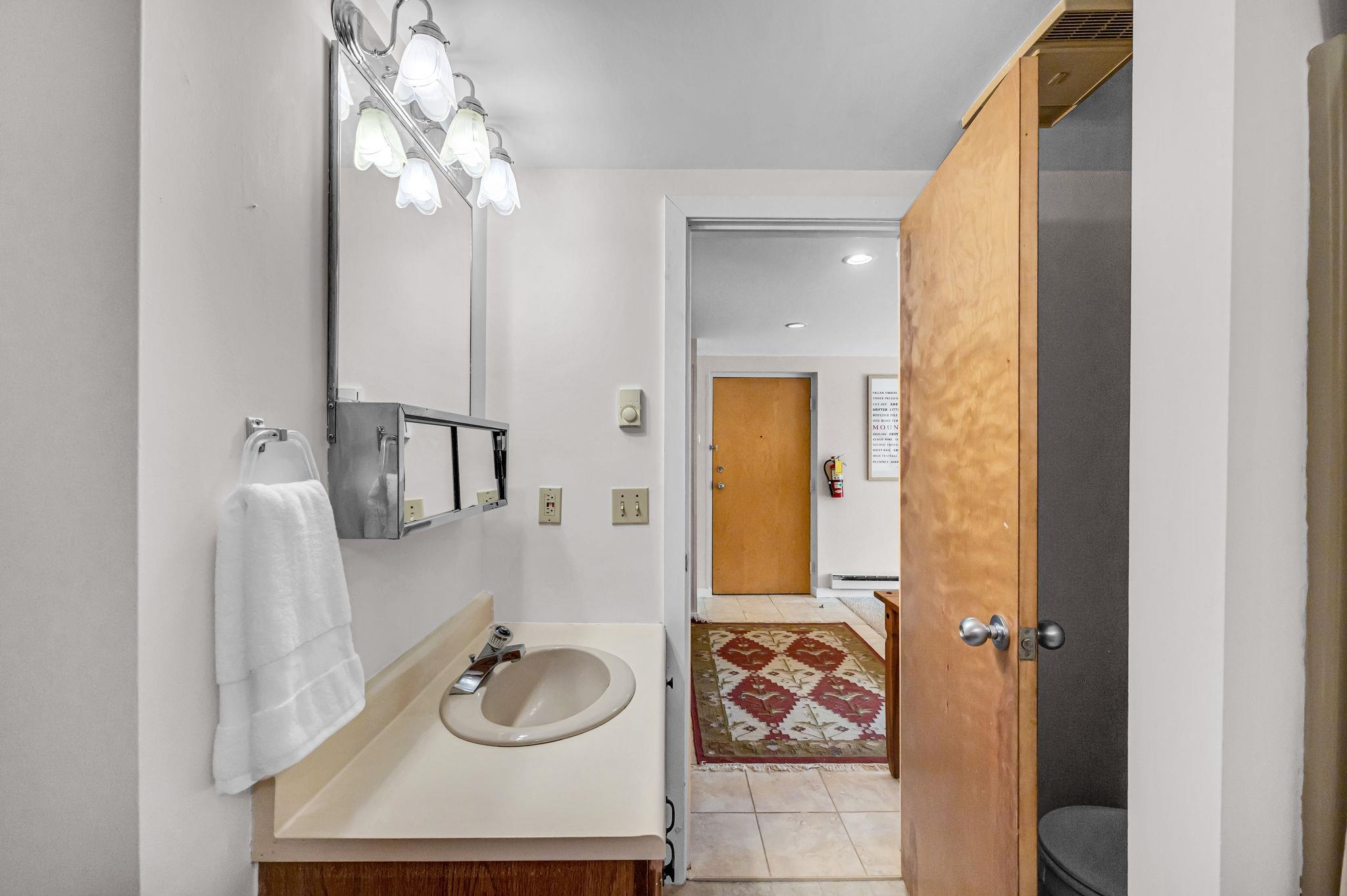 34J Snow Tree Lane Unit: Meadows J