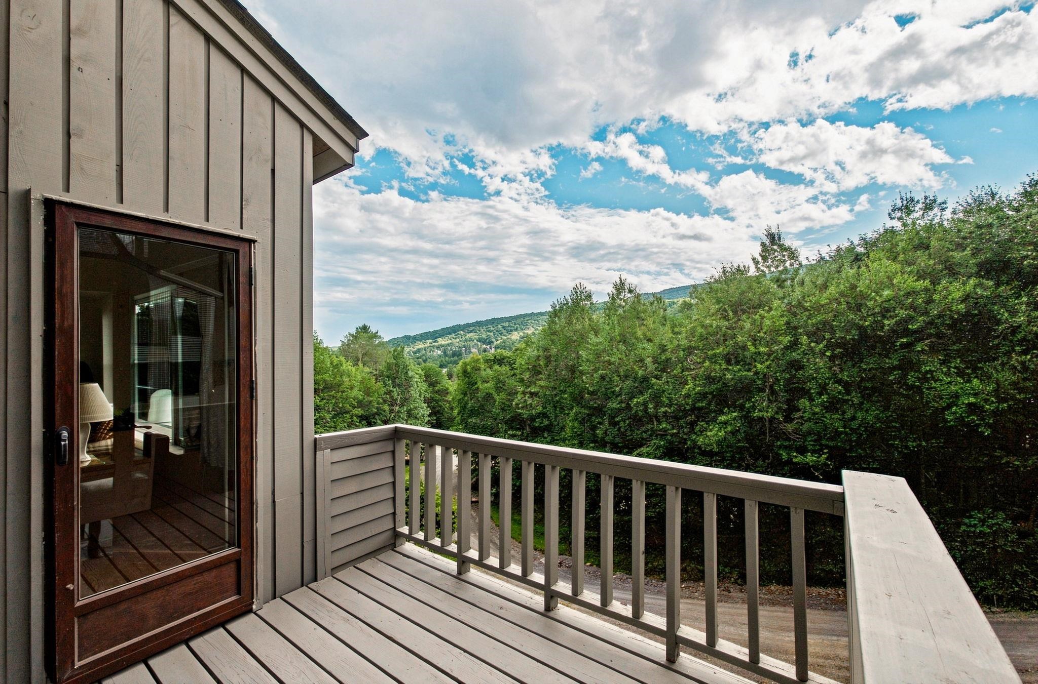 34J Snow Tree Lane Unit: Meadows J