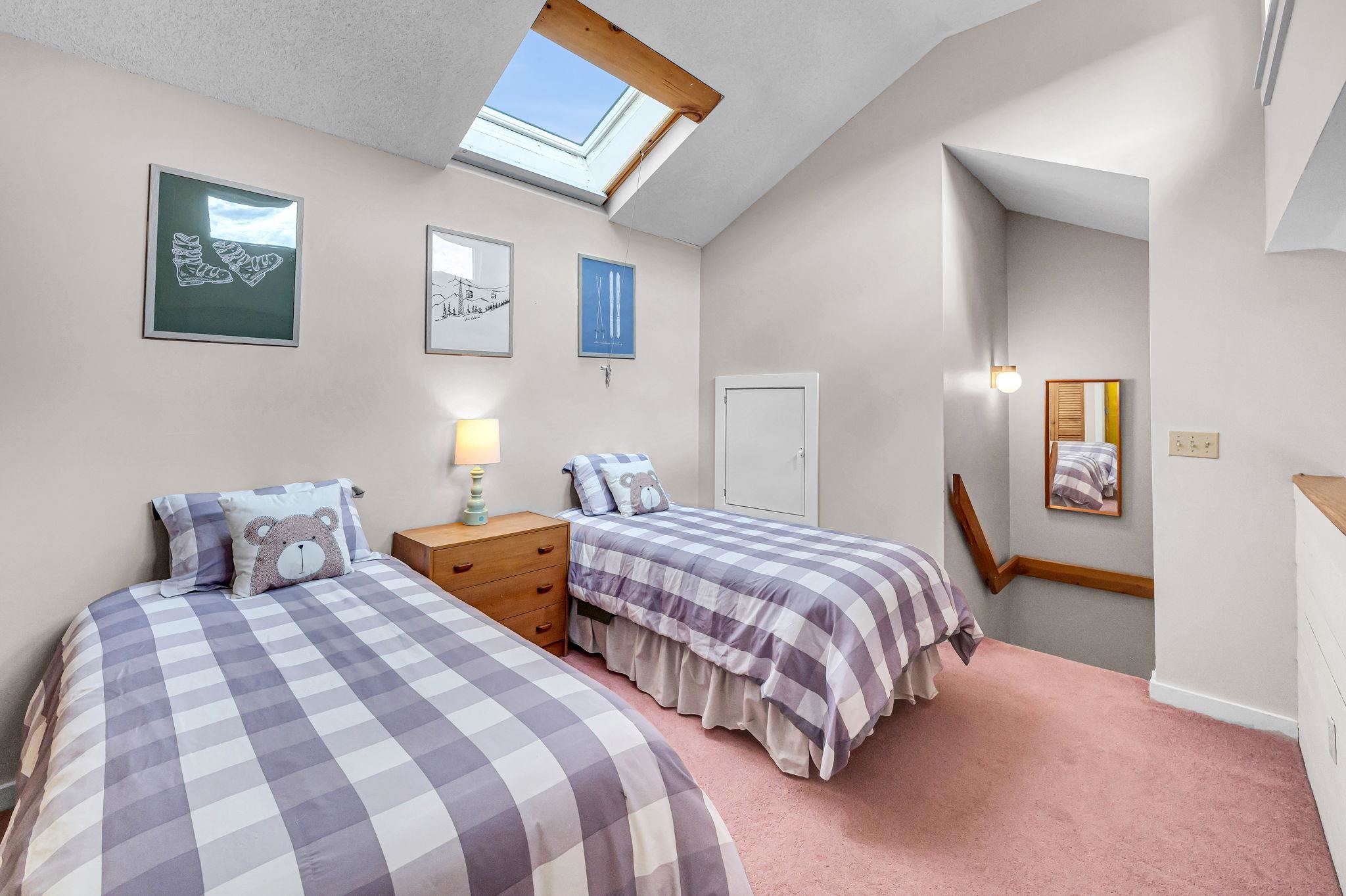 34J Snow Tree Lane Unit: Meadows J