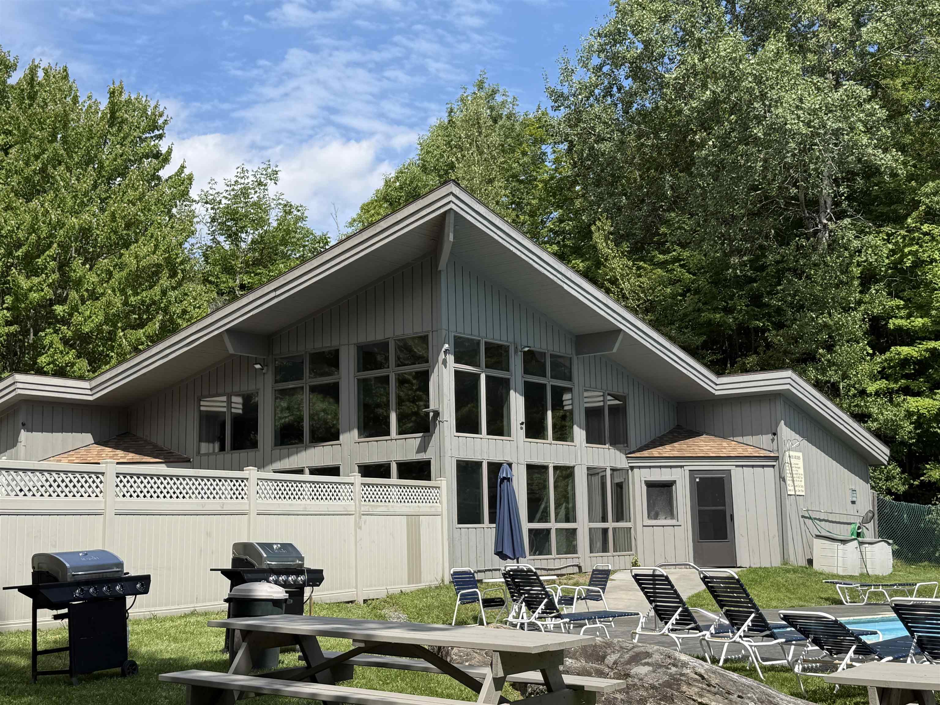 34J Snow Tree Lane Unit: Meadows J