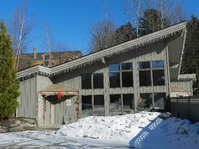 34J Snow Tree Lane Unit: Meadows J
