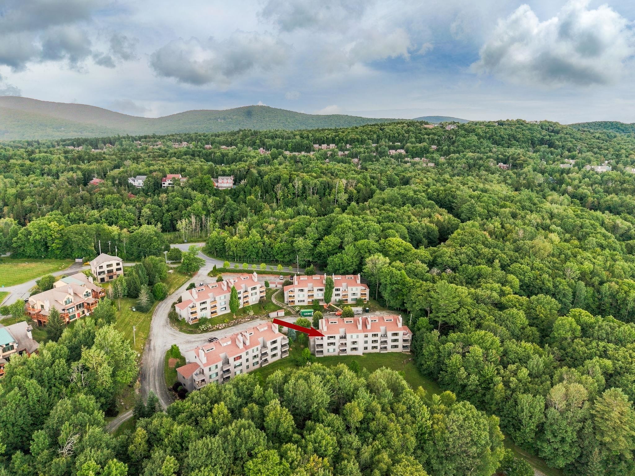 34J Snow Tree Lane Unit: Meadows J