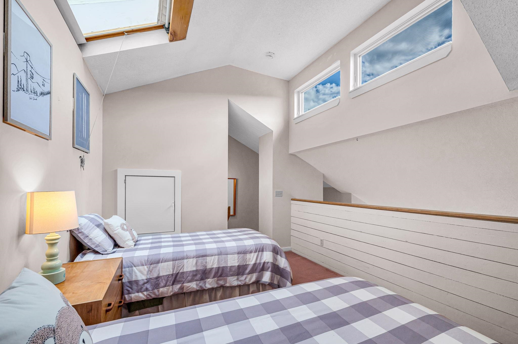 34J Snow Tree Lane Unit: Meadows J