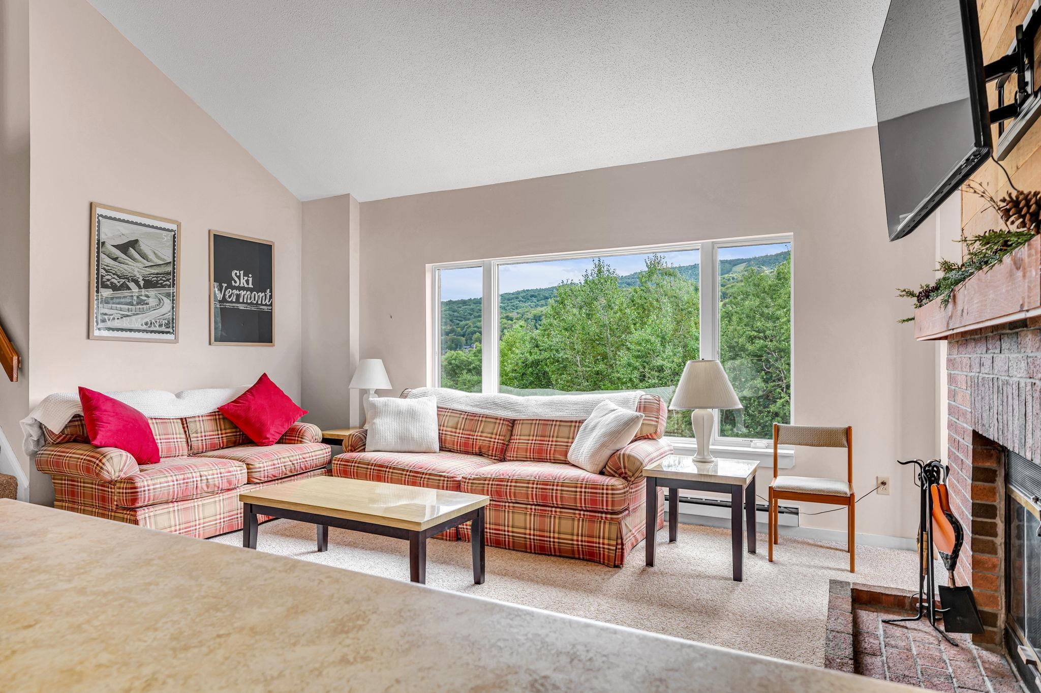34J Snow Tree Lane Unit: Meadows J