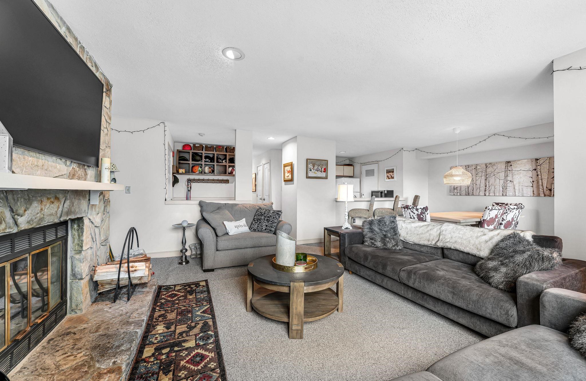 1G Northbrook Village Way Unit: D23