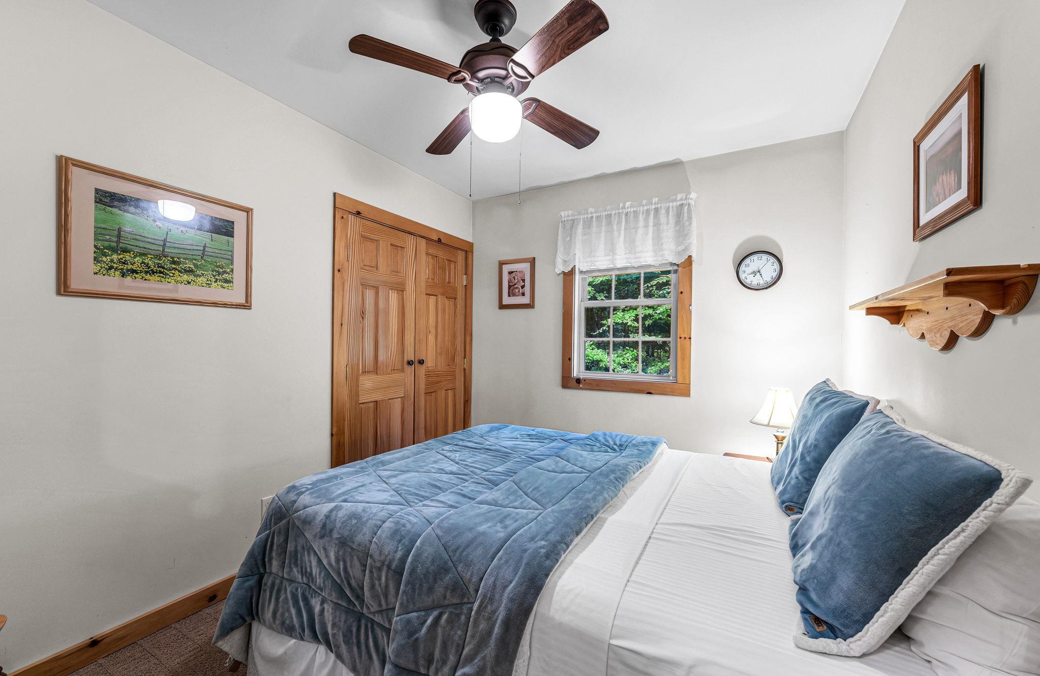 954 Boardman Loop