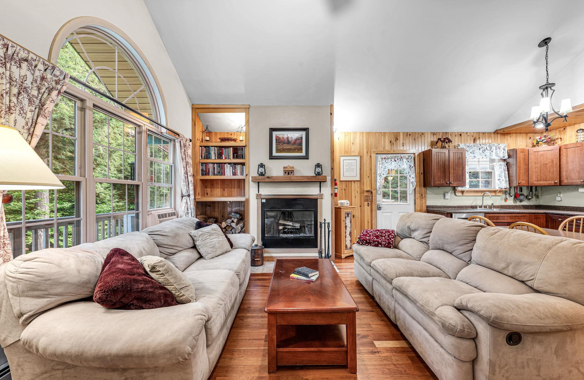 954 Boardman Loop