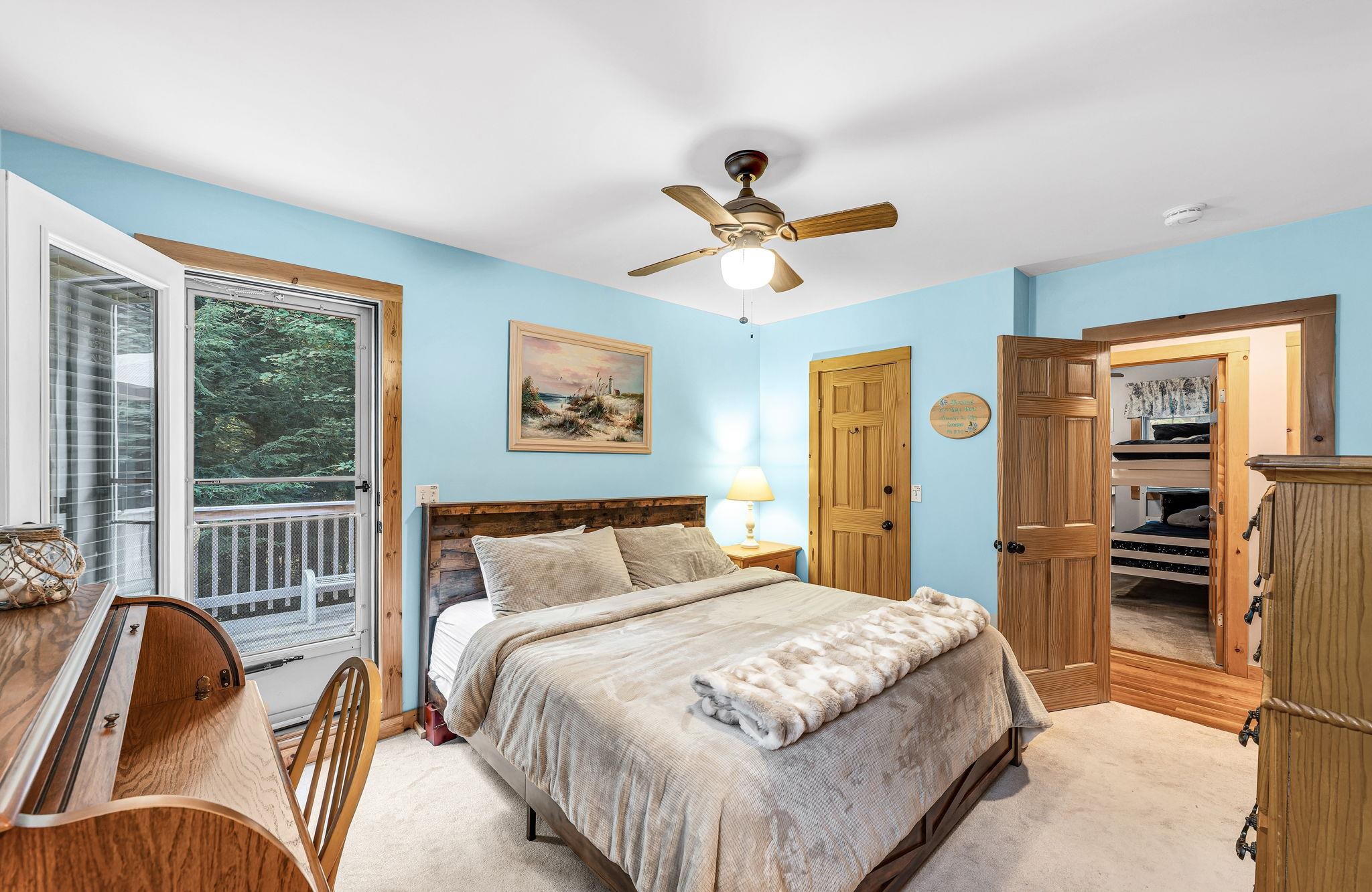 954 Boardman Loop