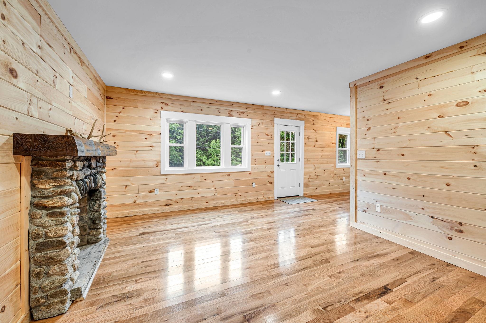 975 Stratton Arlington Road