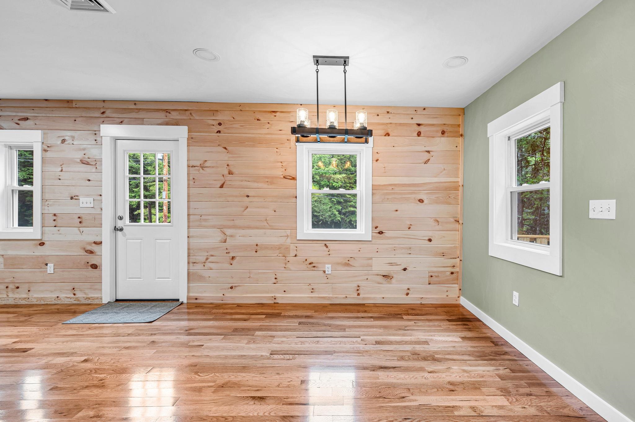 975 Stratton Arlington Road