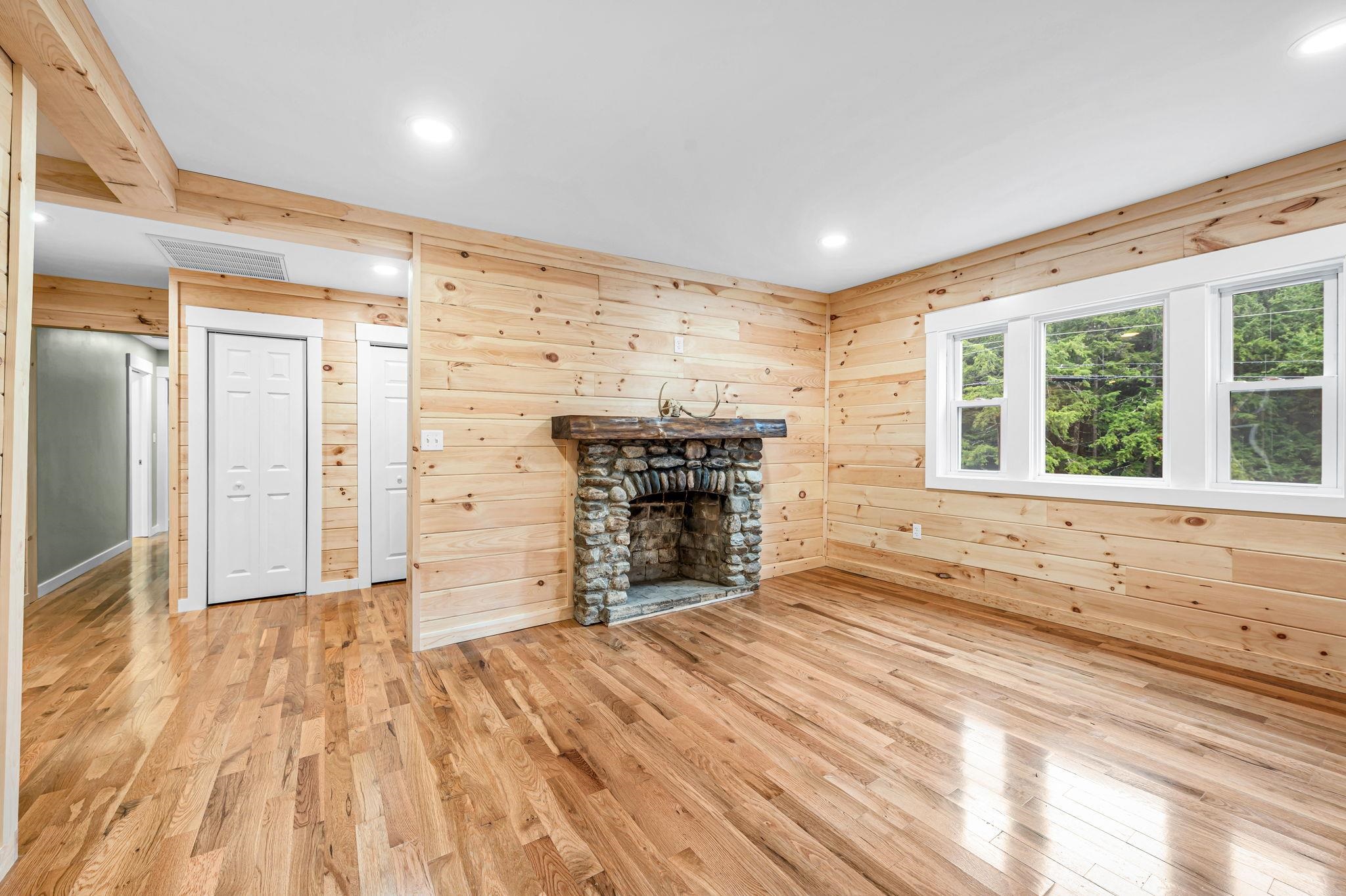 975 Stratton Arlington Road