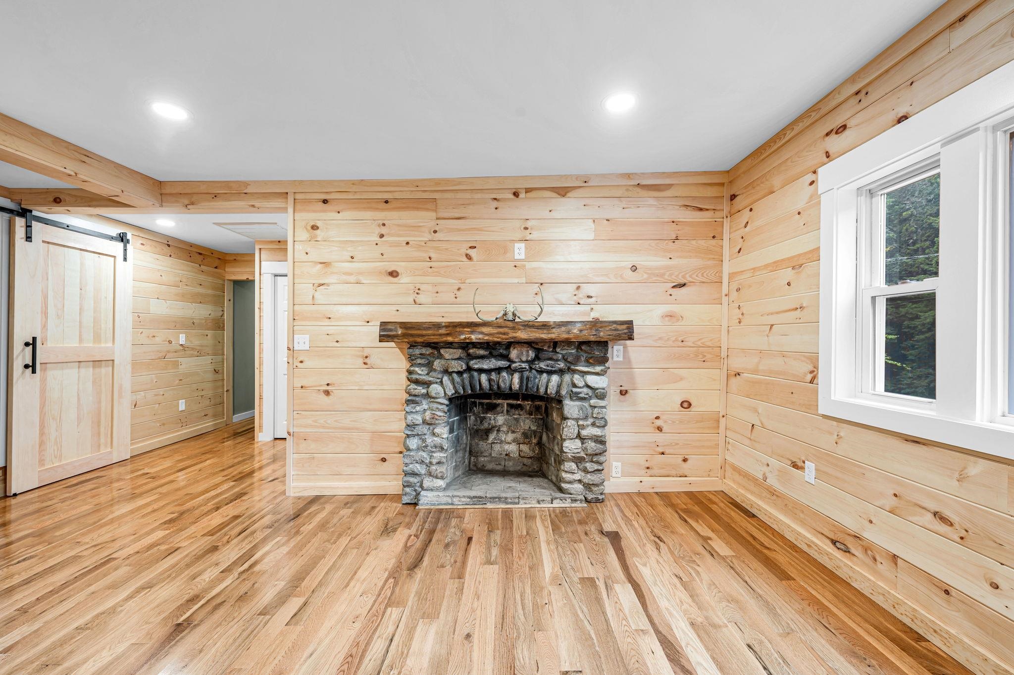975 Stratton Arlington Road