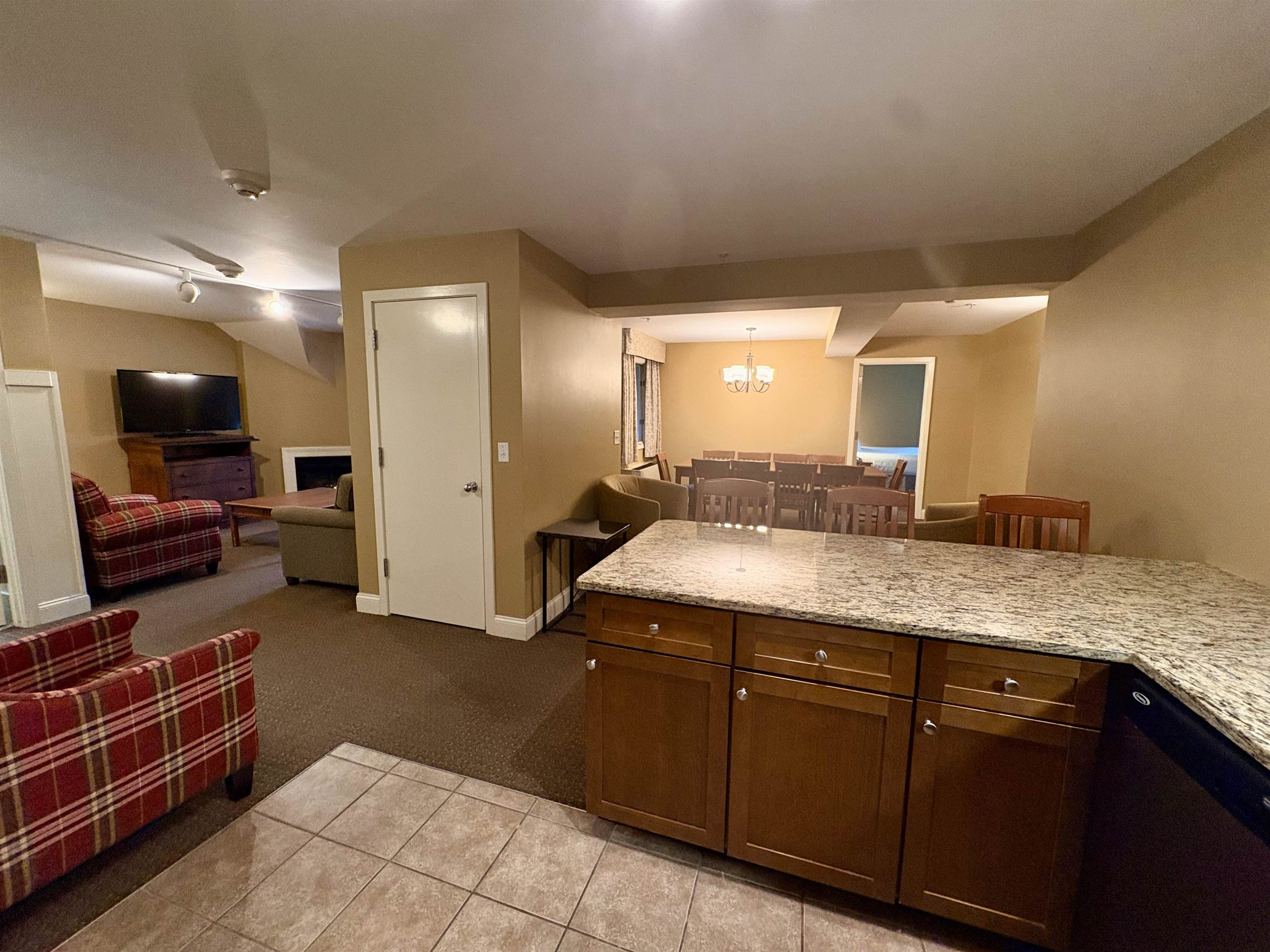 315 Qtr.2 ,89 Grand Summit Way