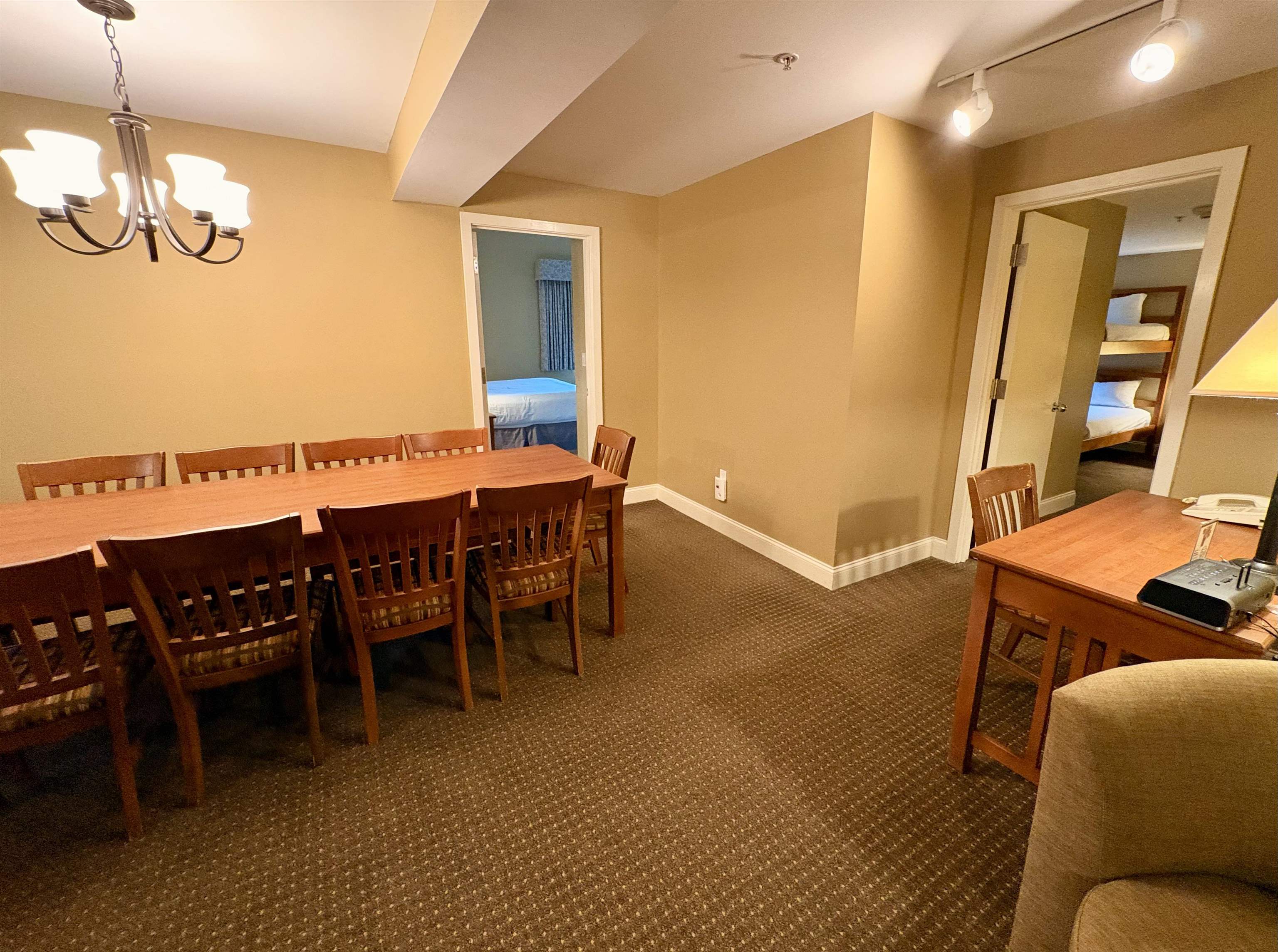 315 Qtr.2 ,89 Grand Summit Way