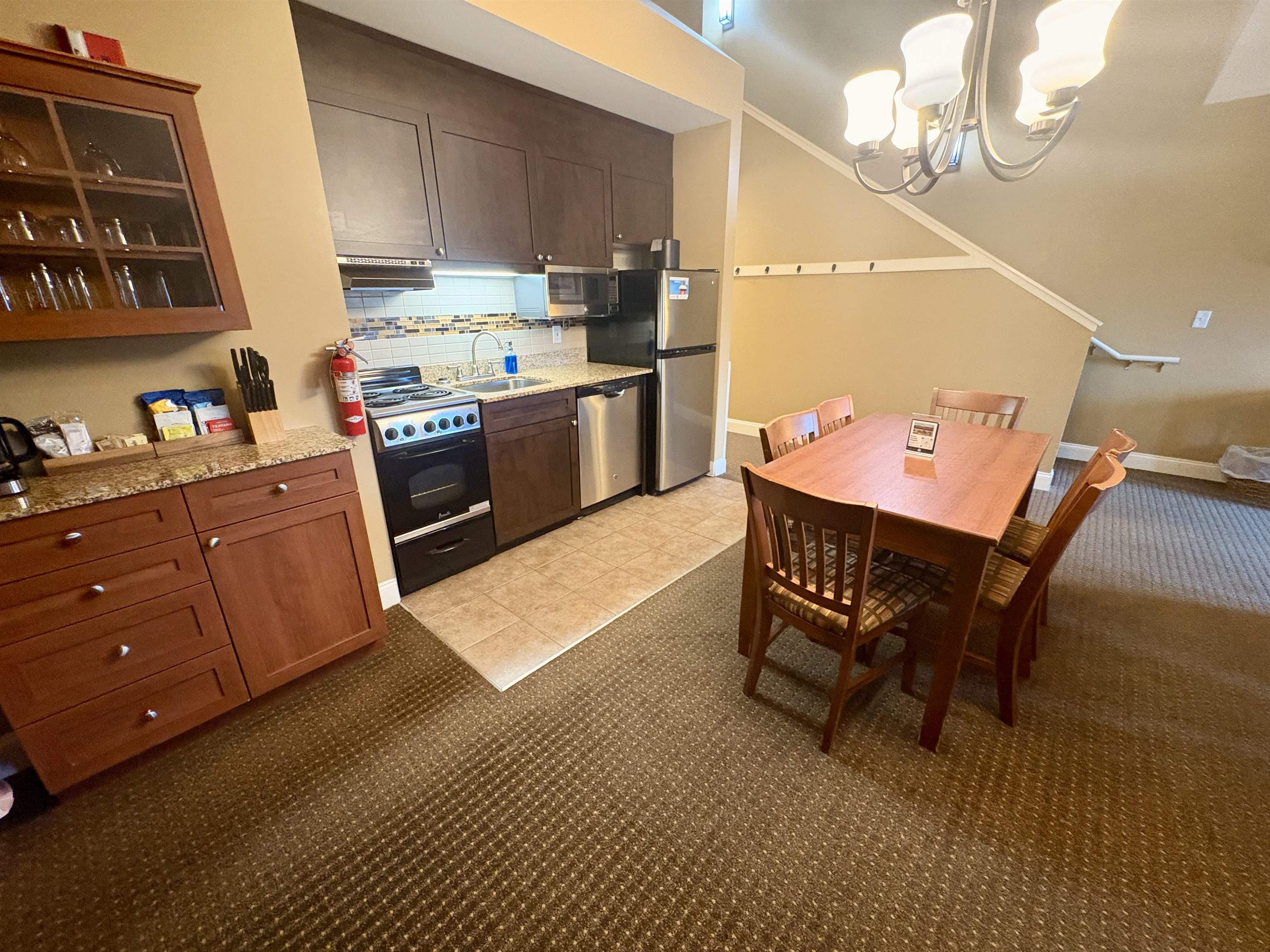 328 Qtr.1, 89 Grand Summit Way
