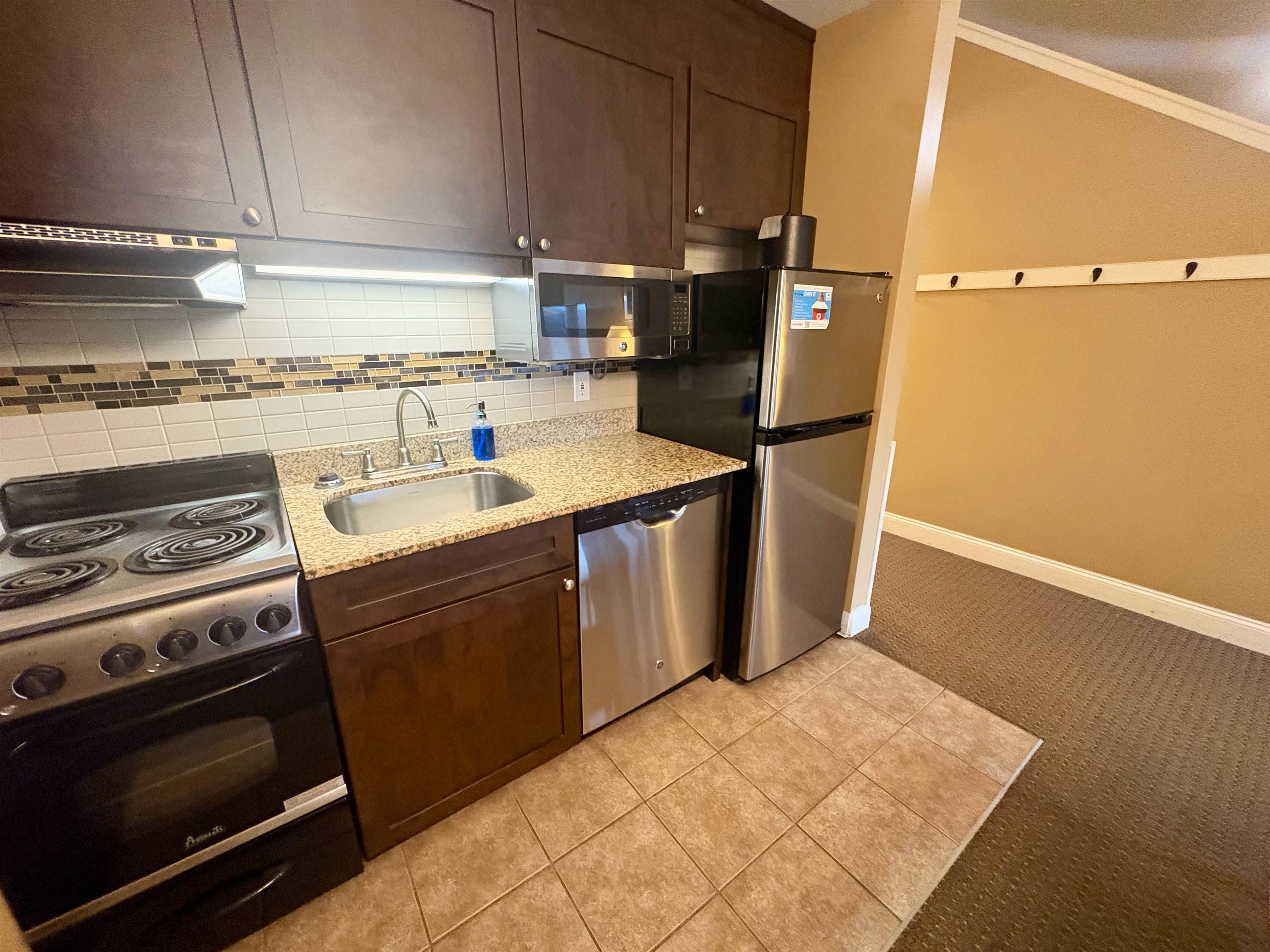 328 Qtr.1, 89 Grand Summit Way