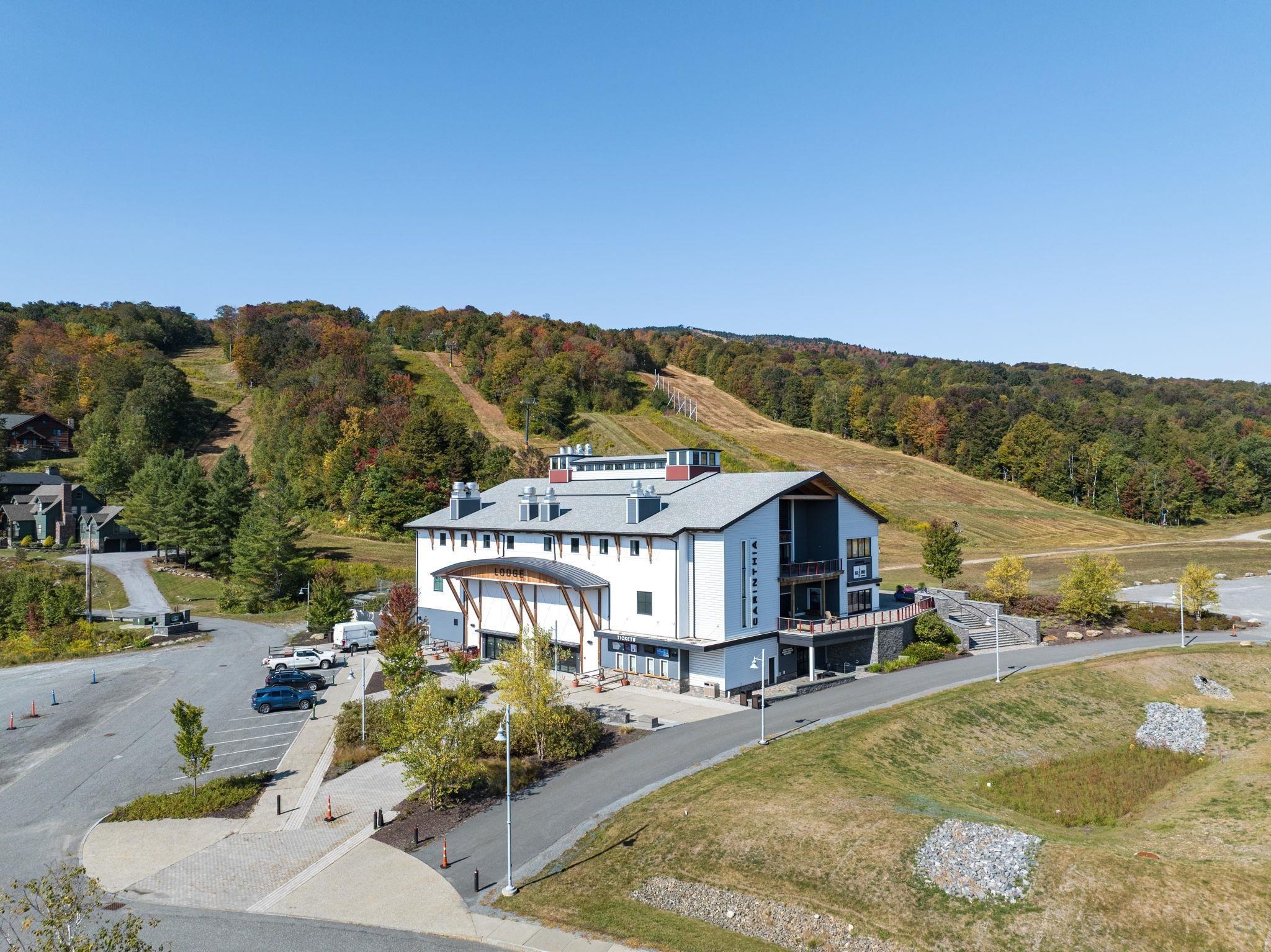 33 Carinthia Drive