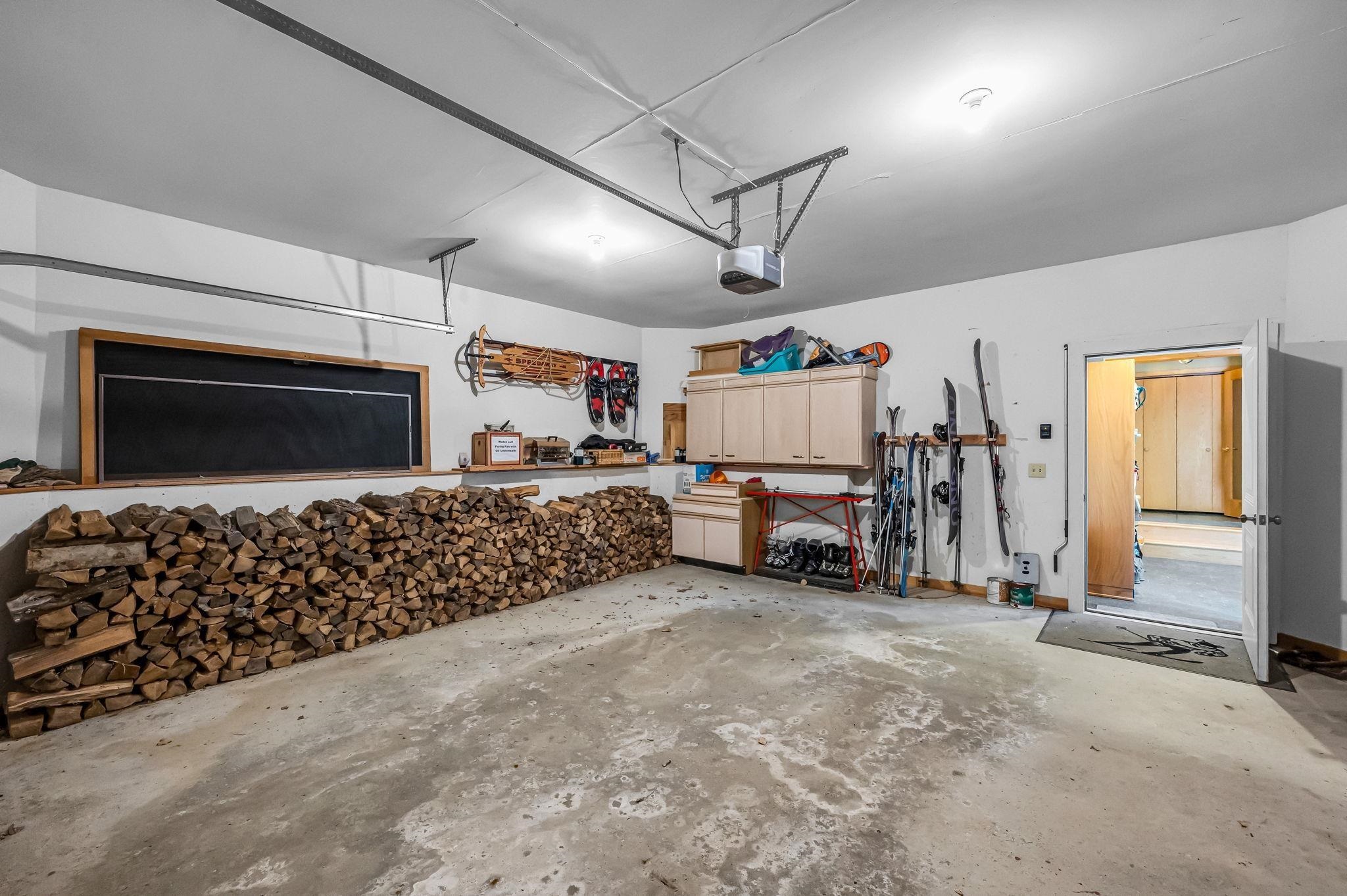 33 Carinthia Drive