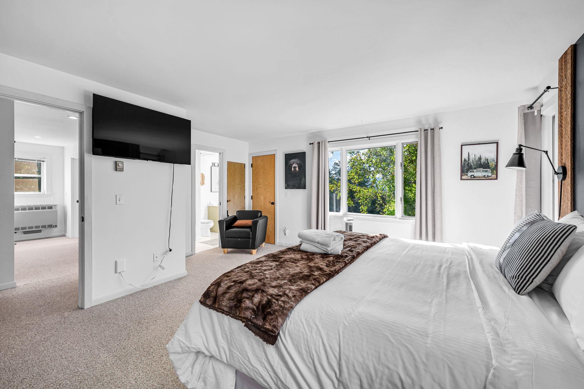 24 Mowrey Road