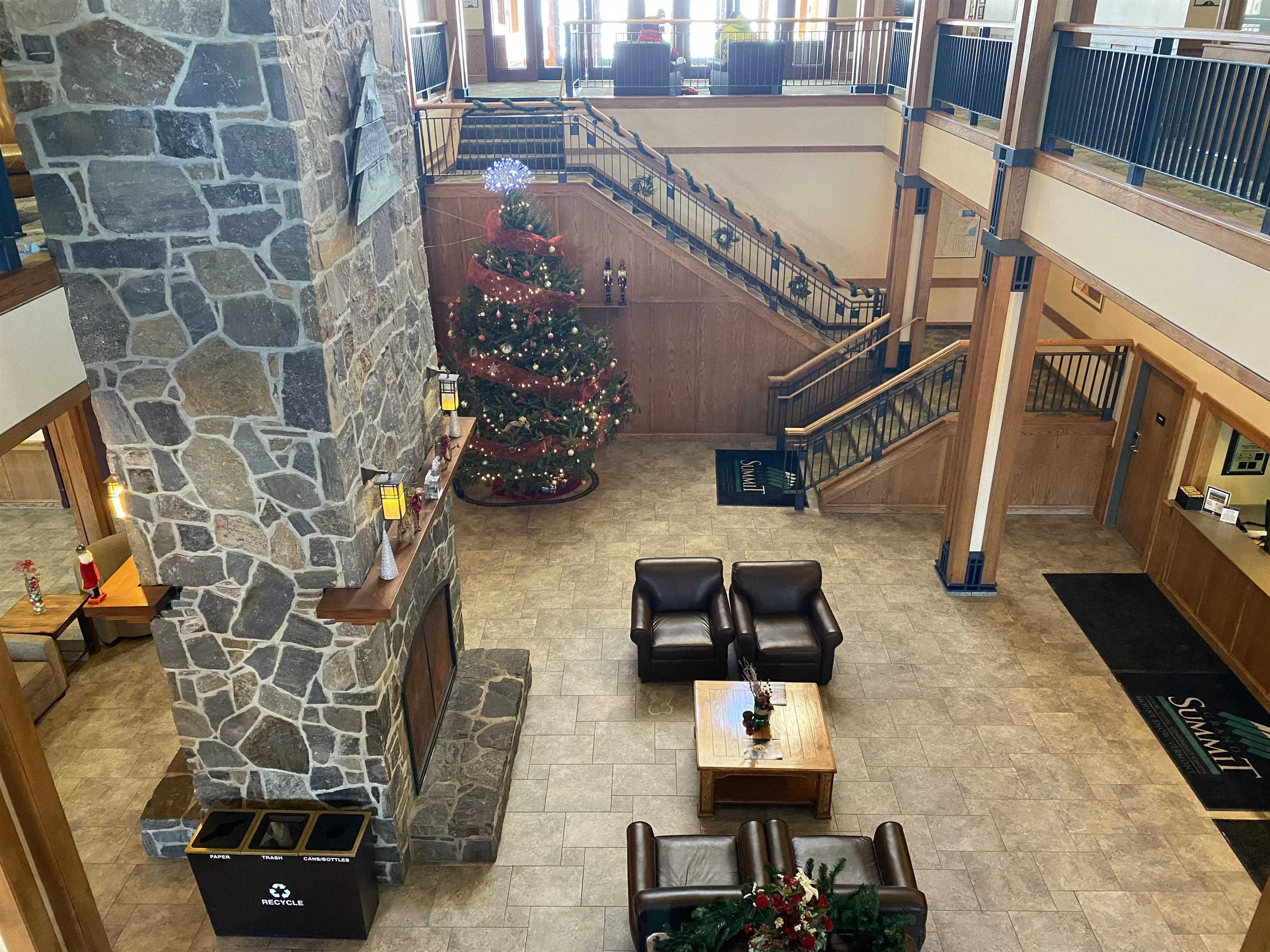 226/28 Qtr.2,89 Grand Summit Way