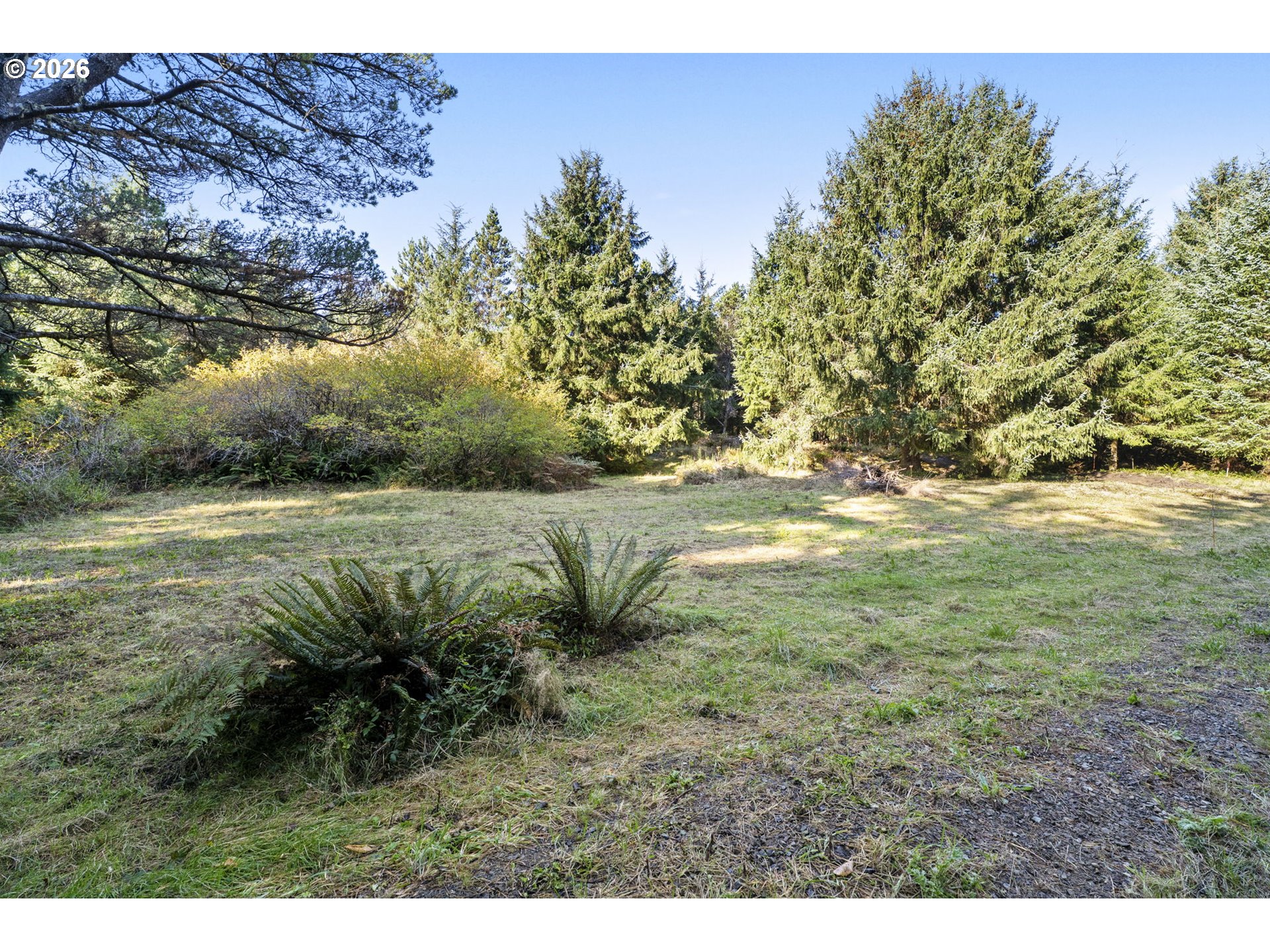 11119 PACIFIC WAY