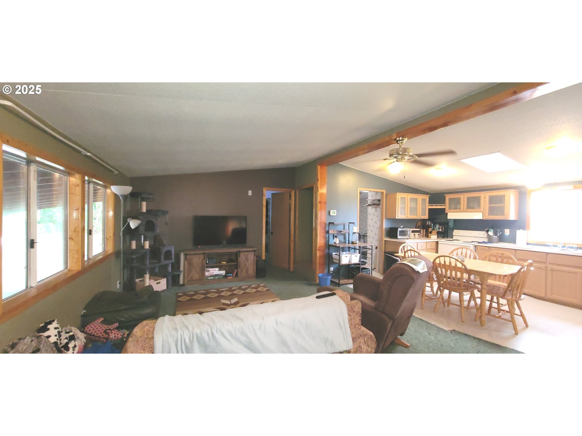 366 Jackrabbit RD