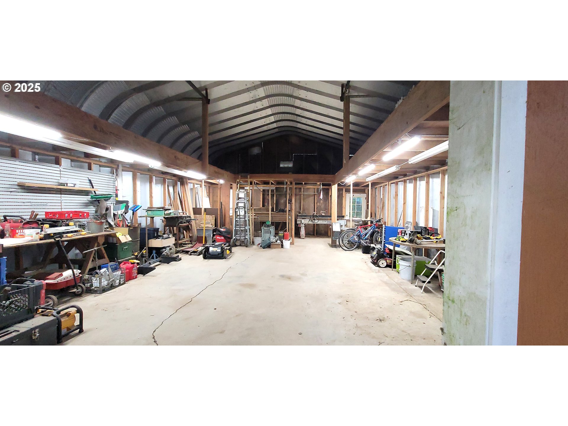 366 Jackrabbit RD