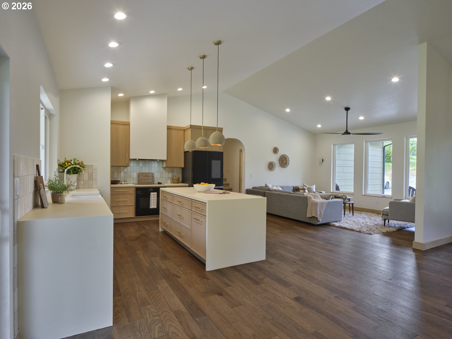 312 LITTLE VALLEY LN