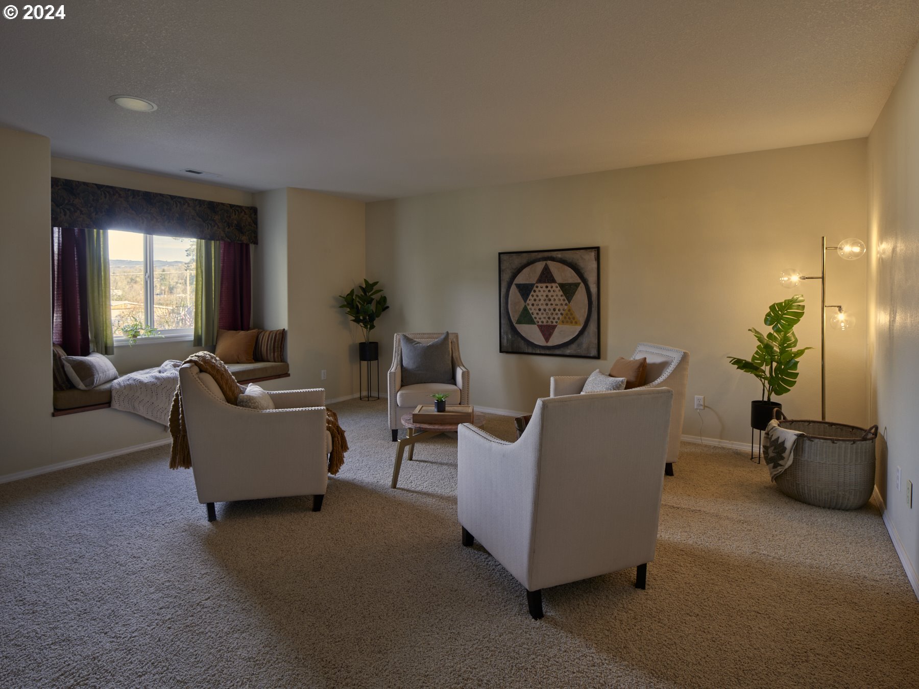 305 ISLAND AIRE DR