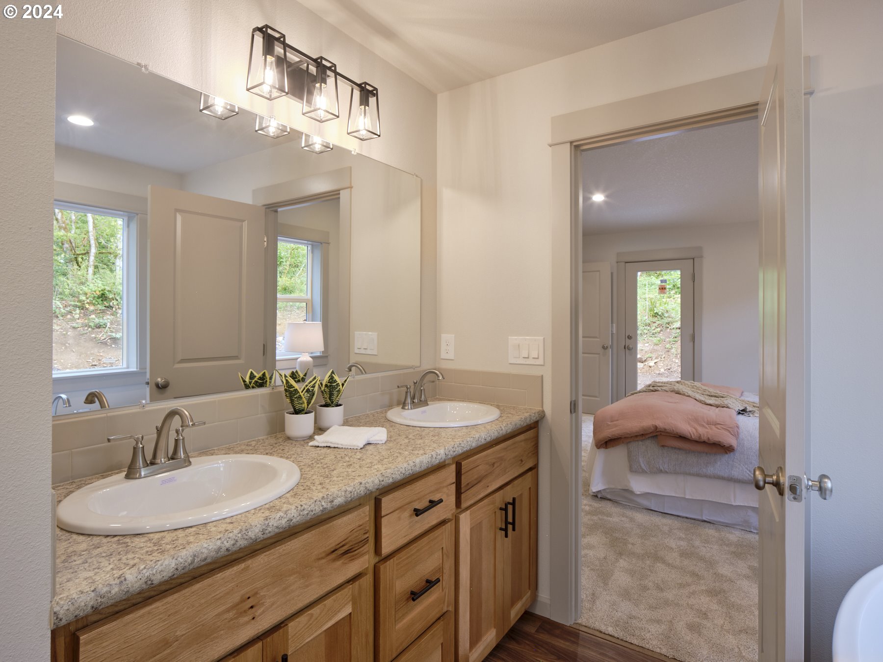 11226 LEWIS RIVER RD
