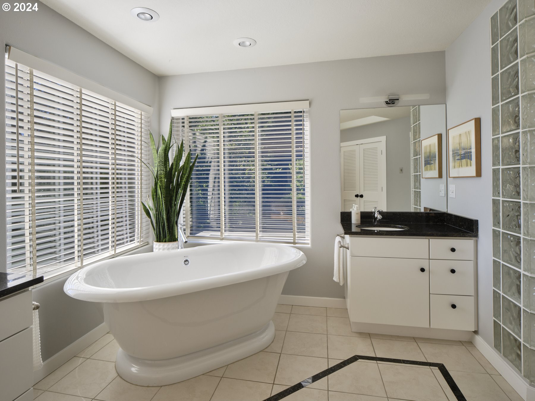 133 RIVERSCAPE RD