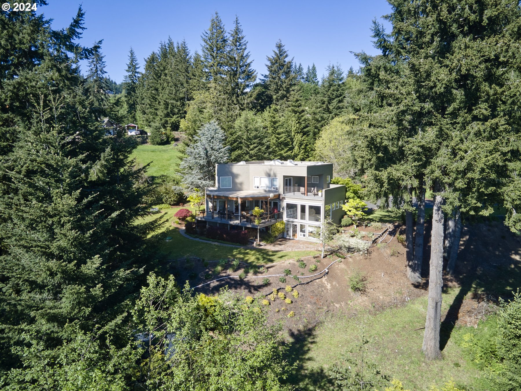 133 RIVERSCAPE RD