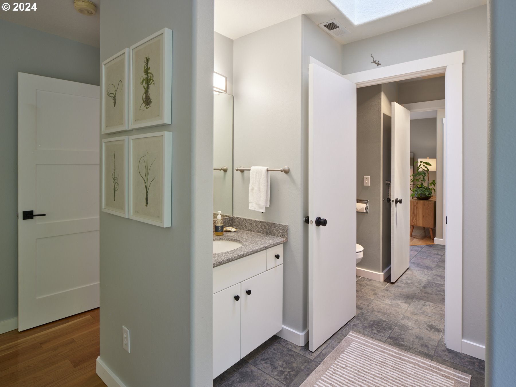 133 RIVERSCAPE RD