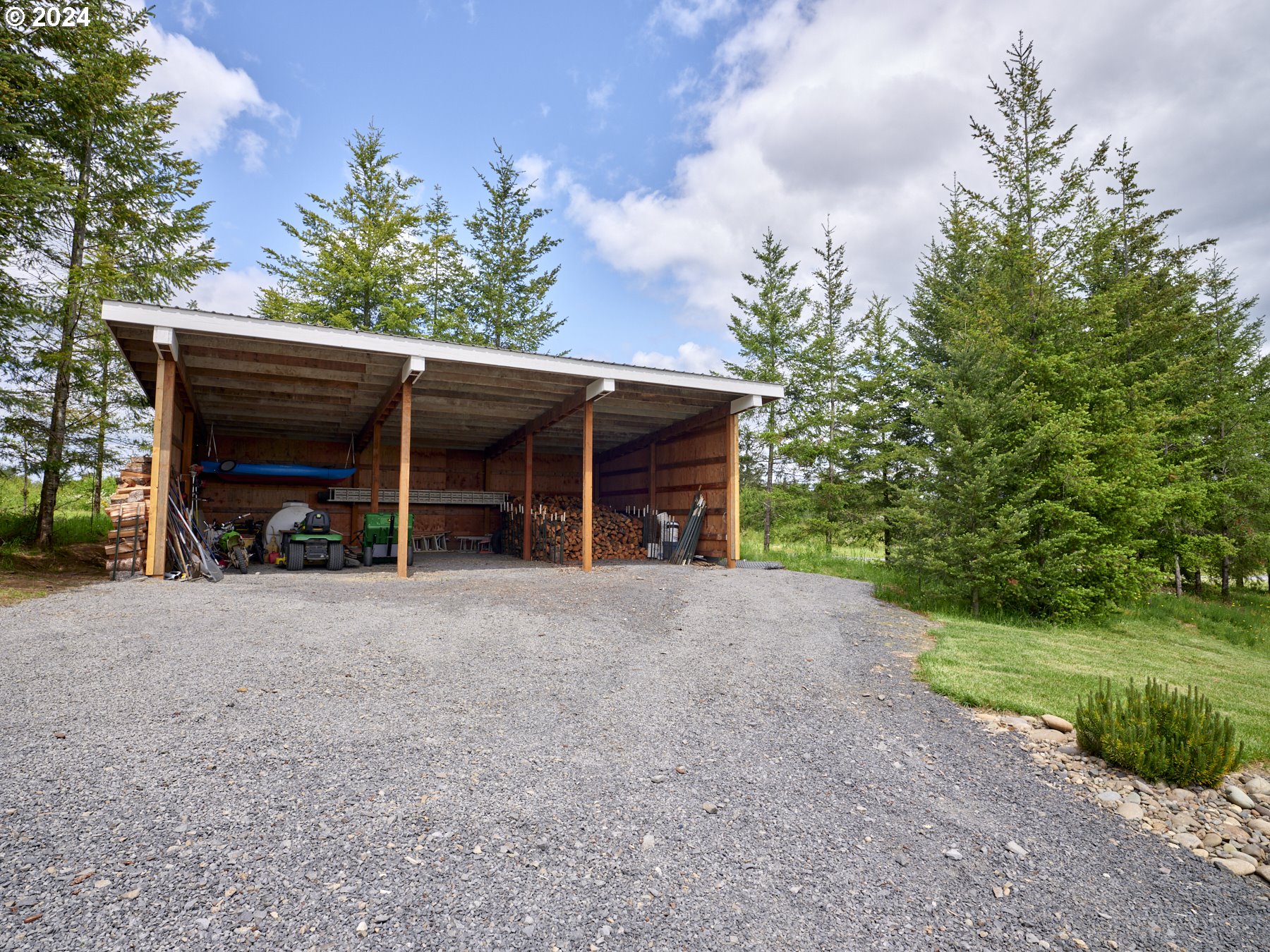 173 BEAR CREEK LN