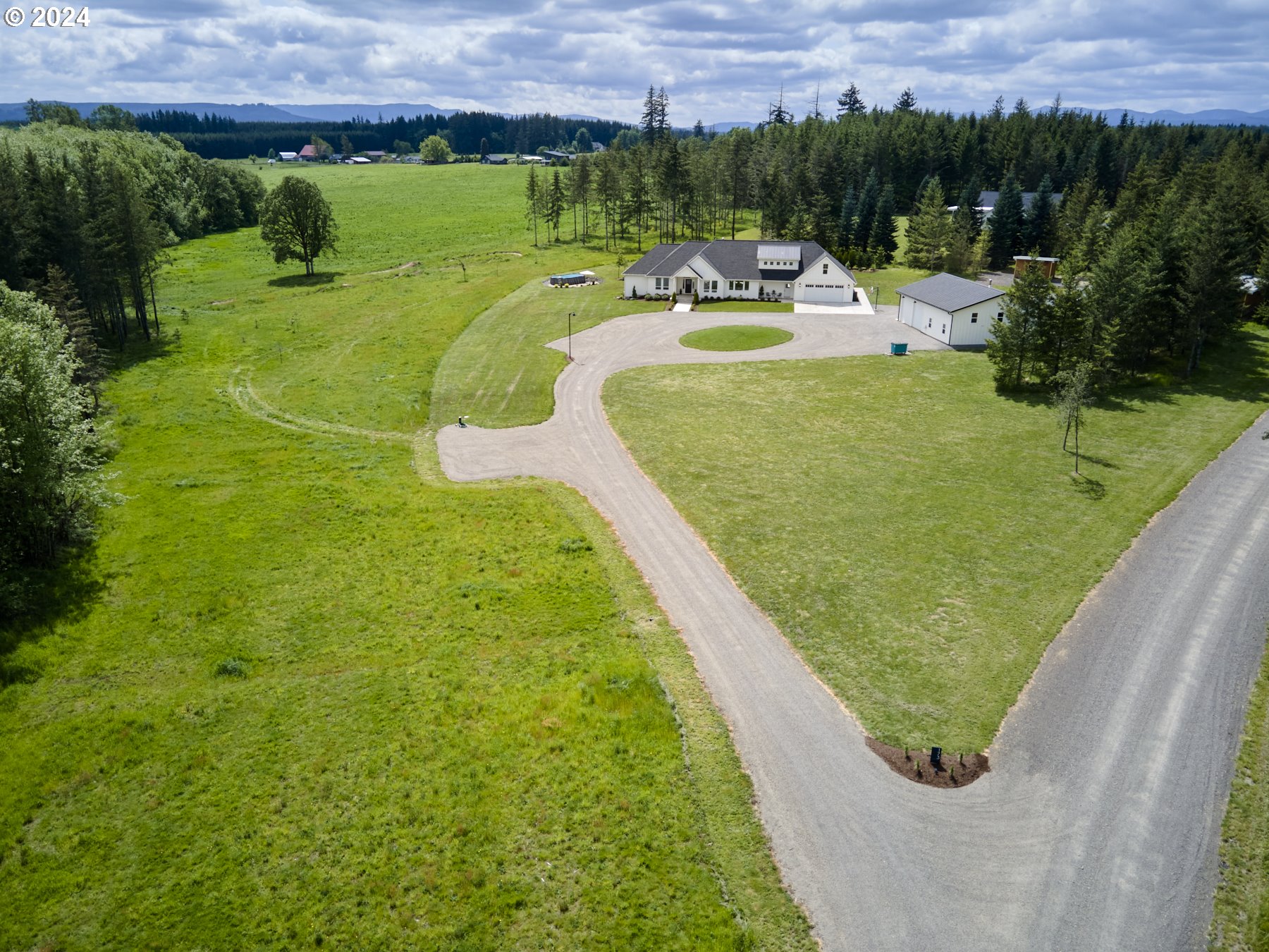 173 BEAR CREEK LN
