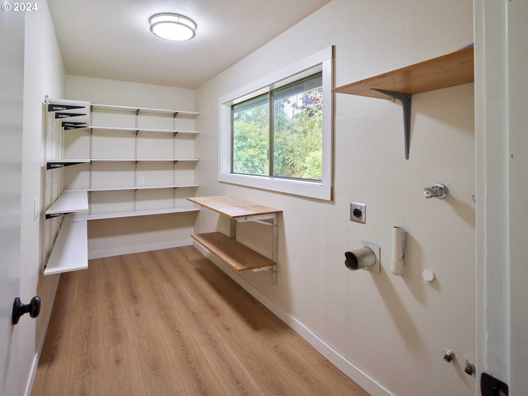 101 S BURKE RD