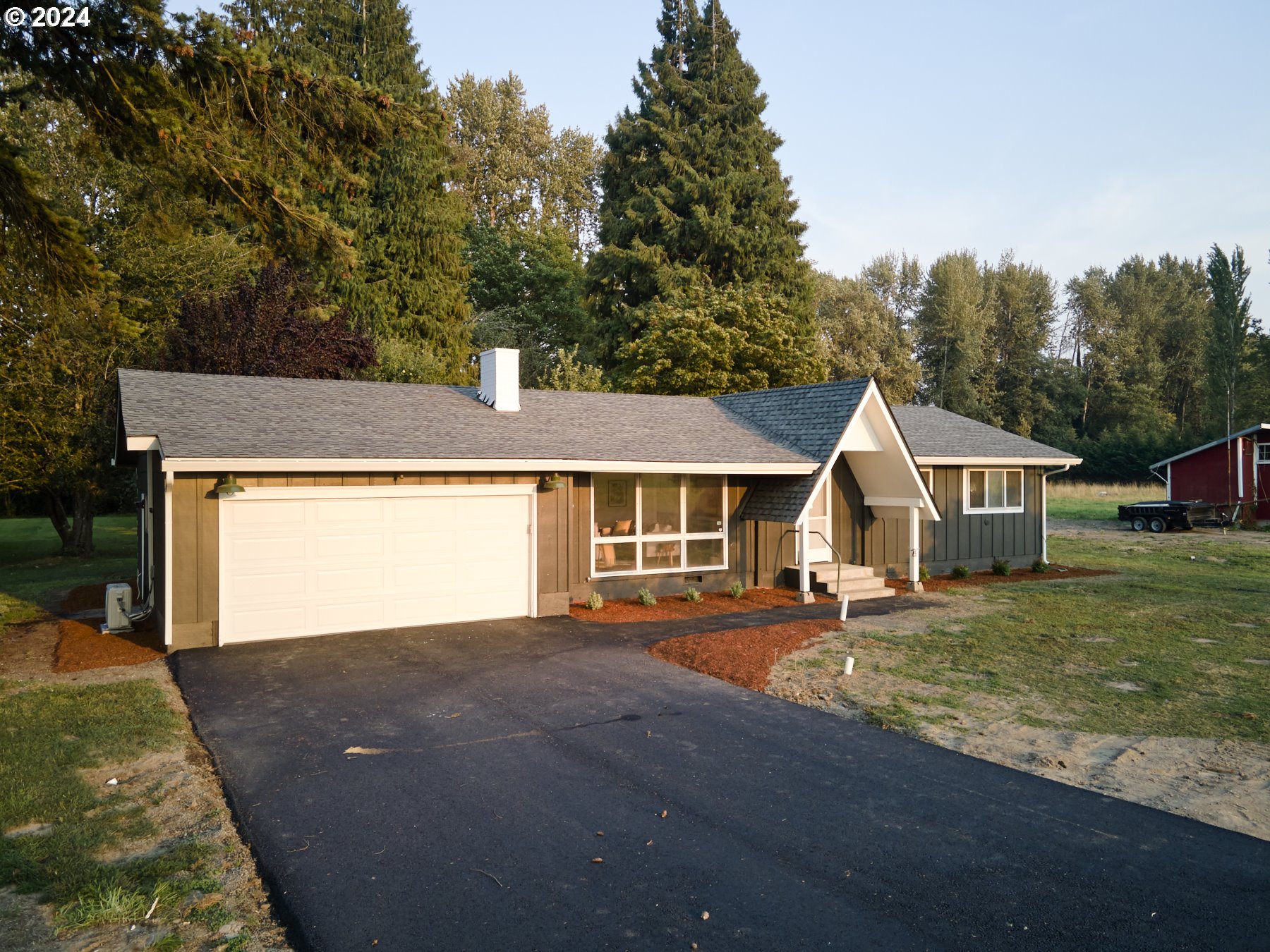 101 S BURKE RD