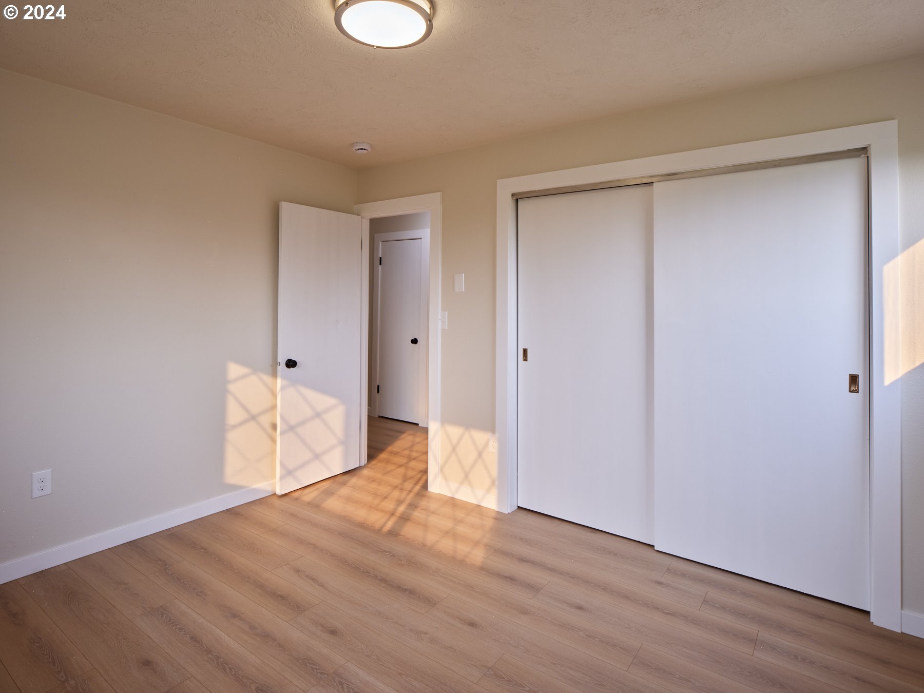 101 S BURKE RD