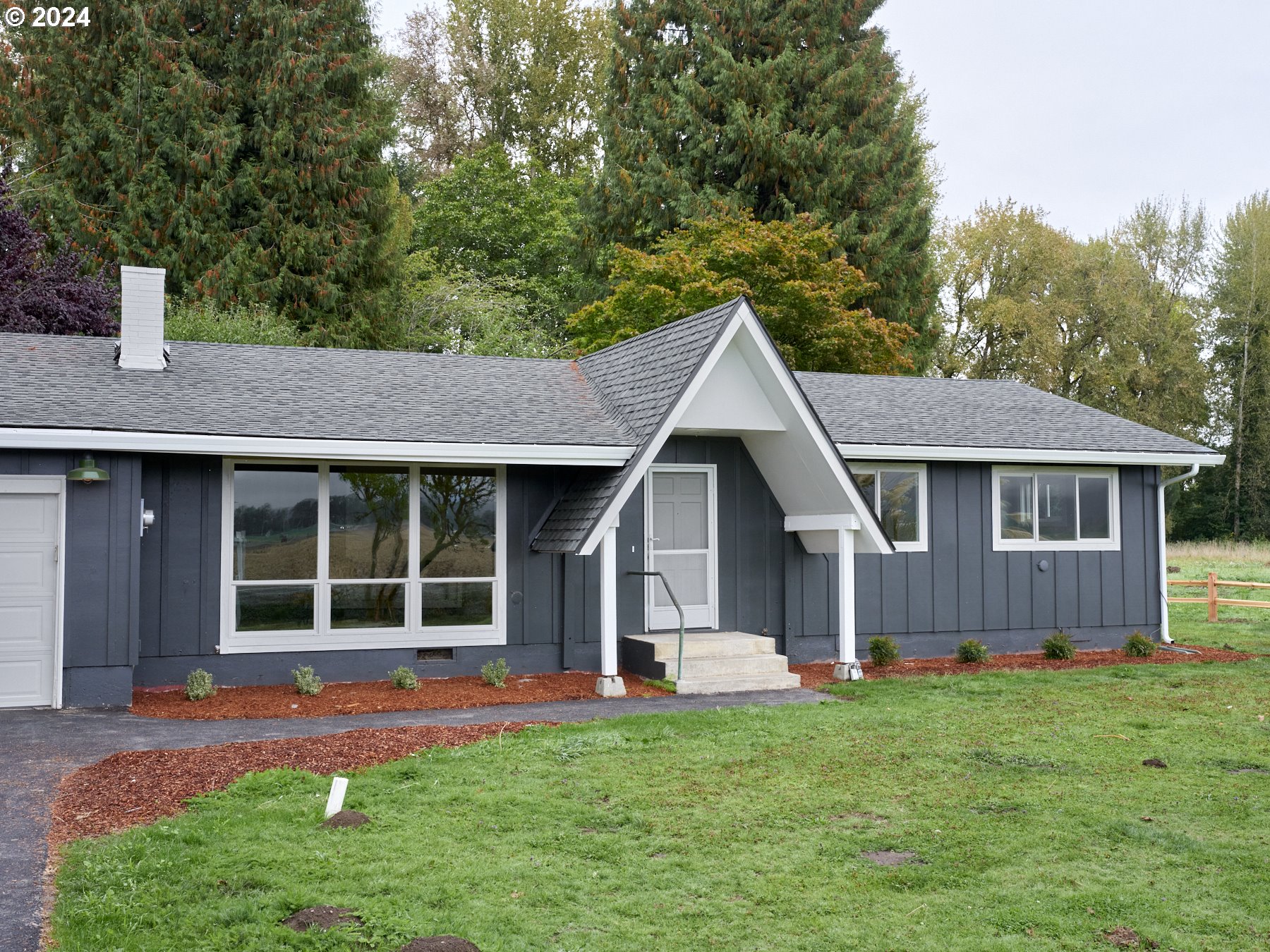 101 S BURKE RD