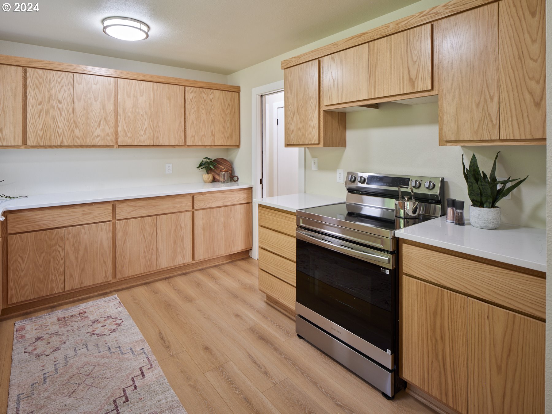 101 S BURKE RD