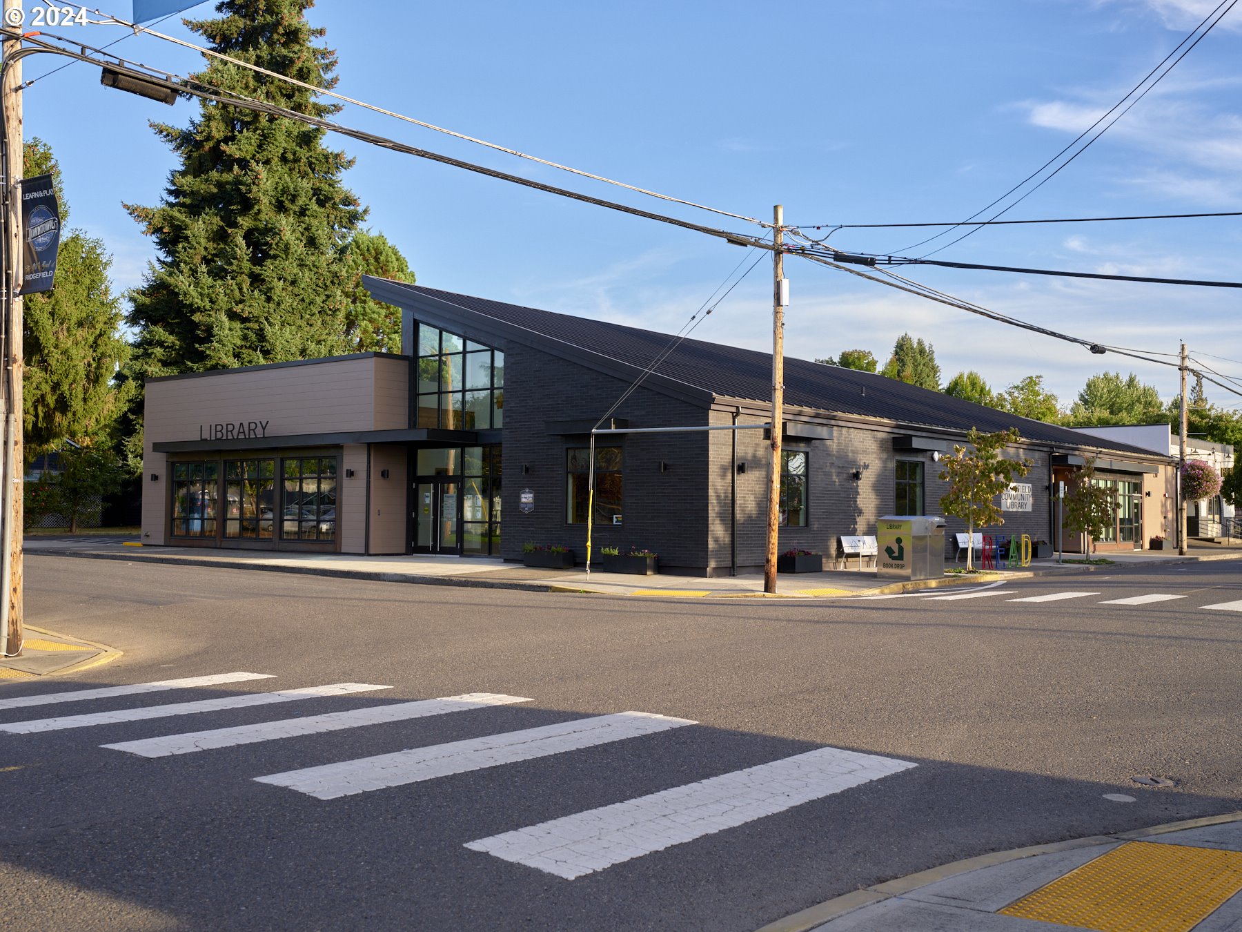 202 S 5TH AVE