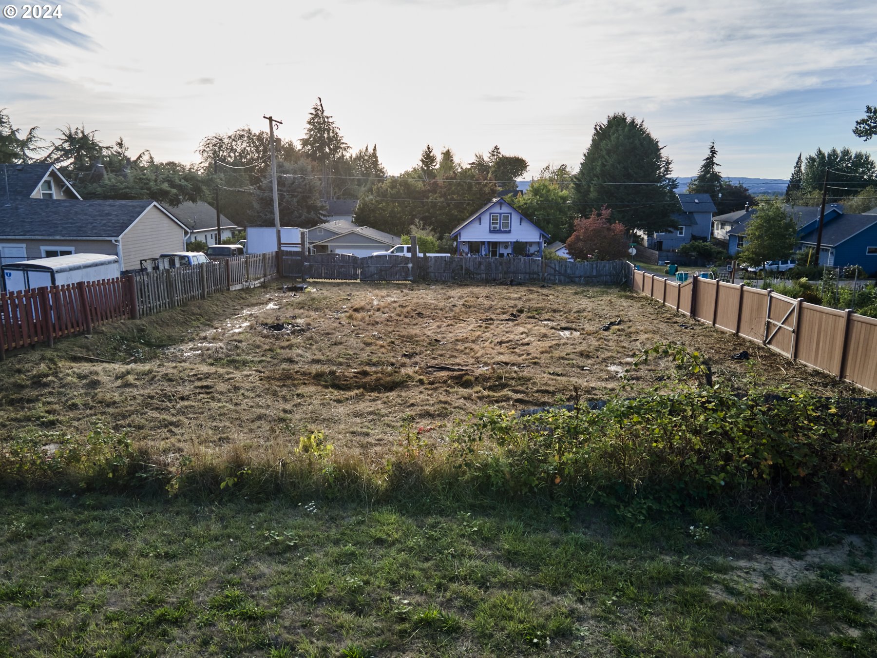202 S 5TH AVE