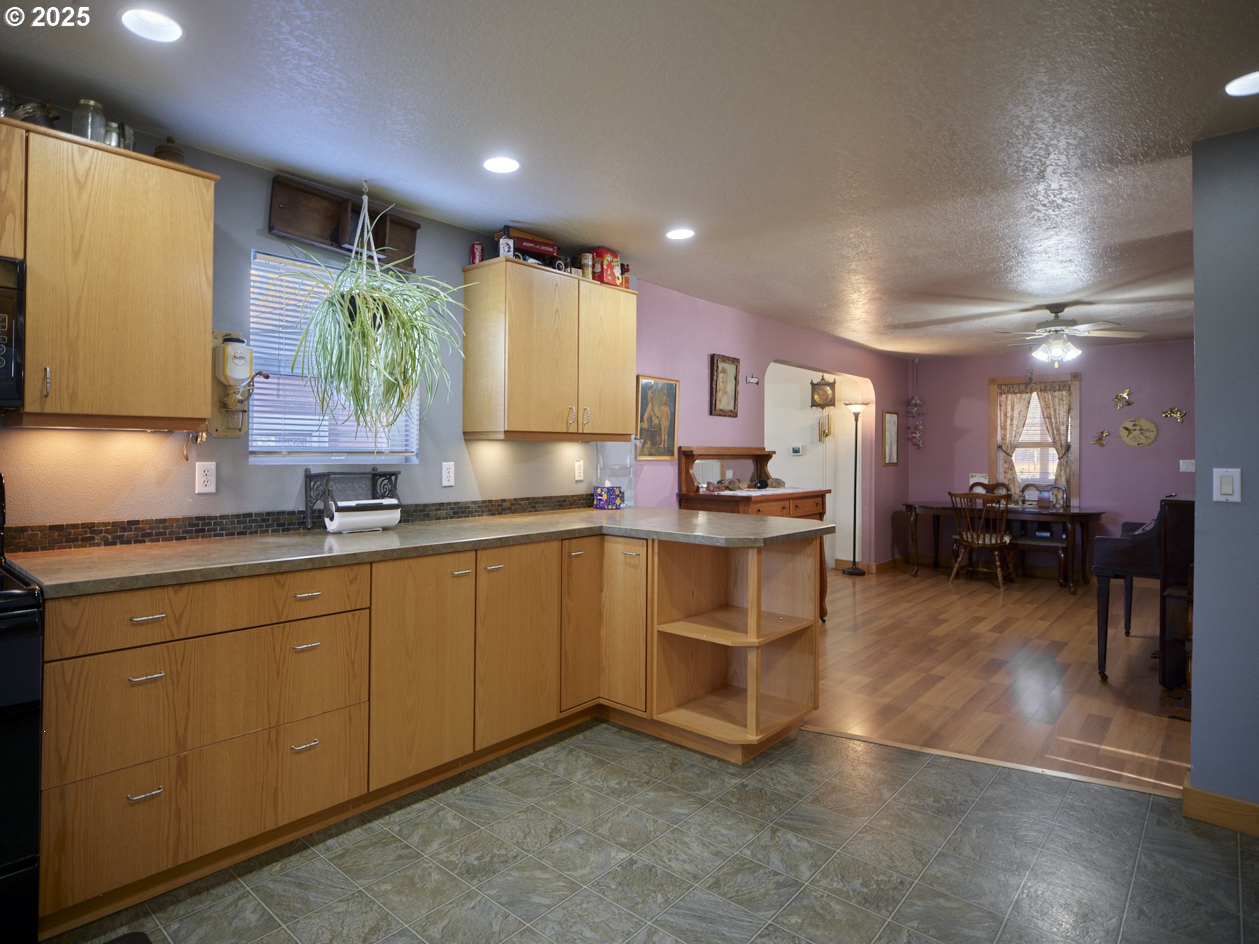 115 WHALEN LOOP RD