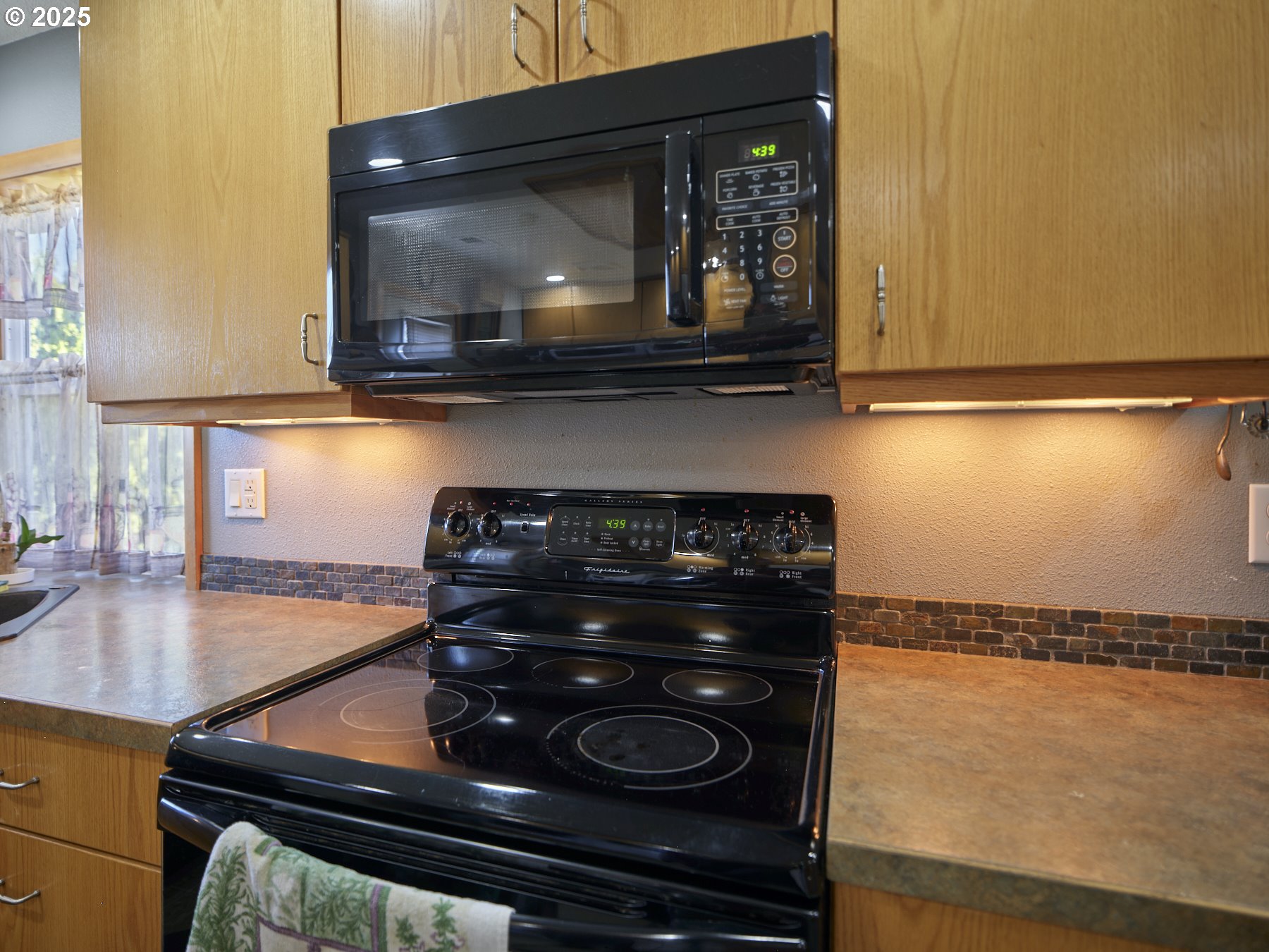115 WHALEN LOOP RD