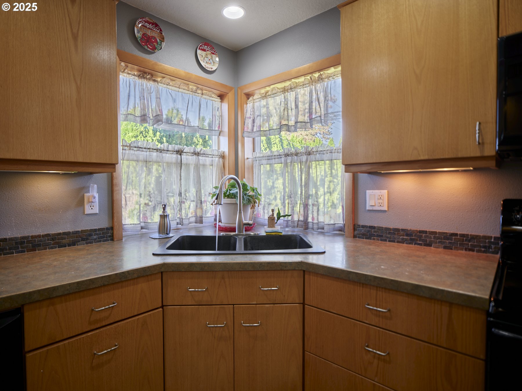 115 WHALEN LOOP RD