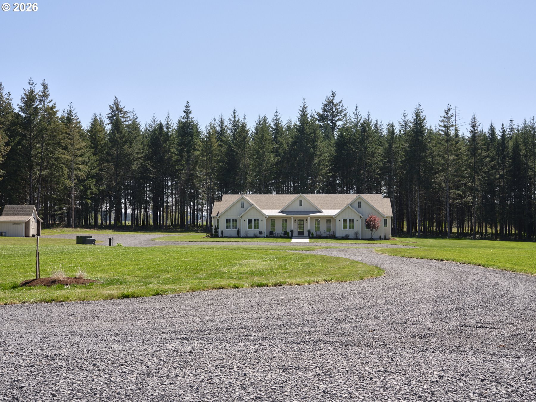 215 BEAR CREEK LN