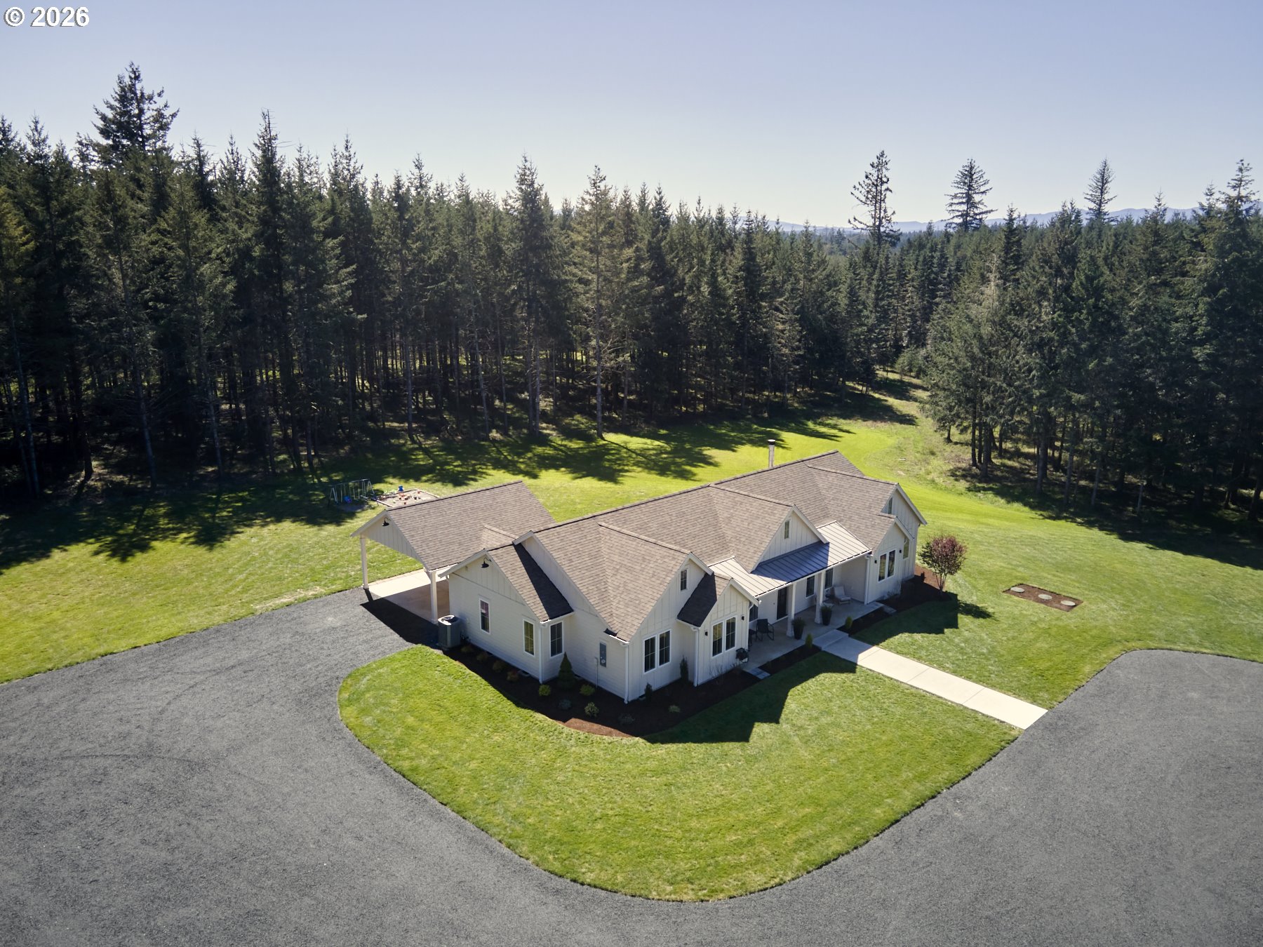 215 BEAR CREEK LN