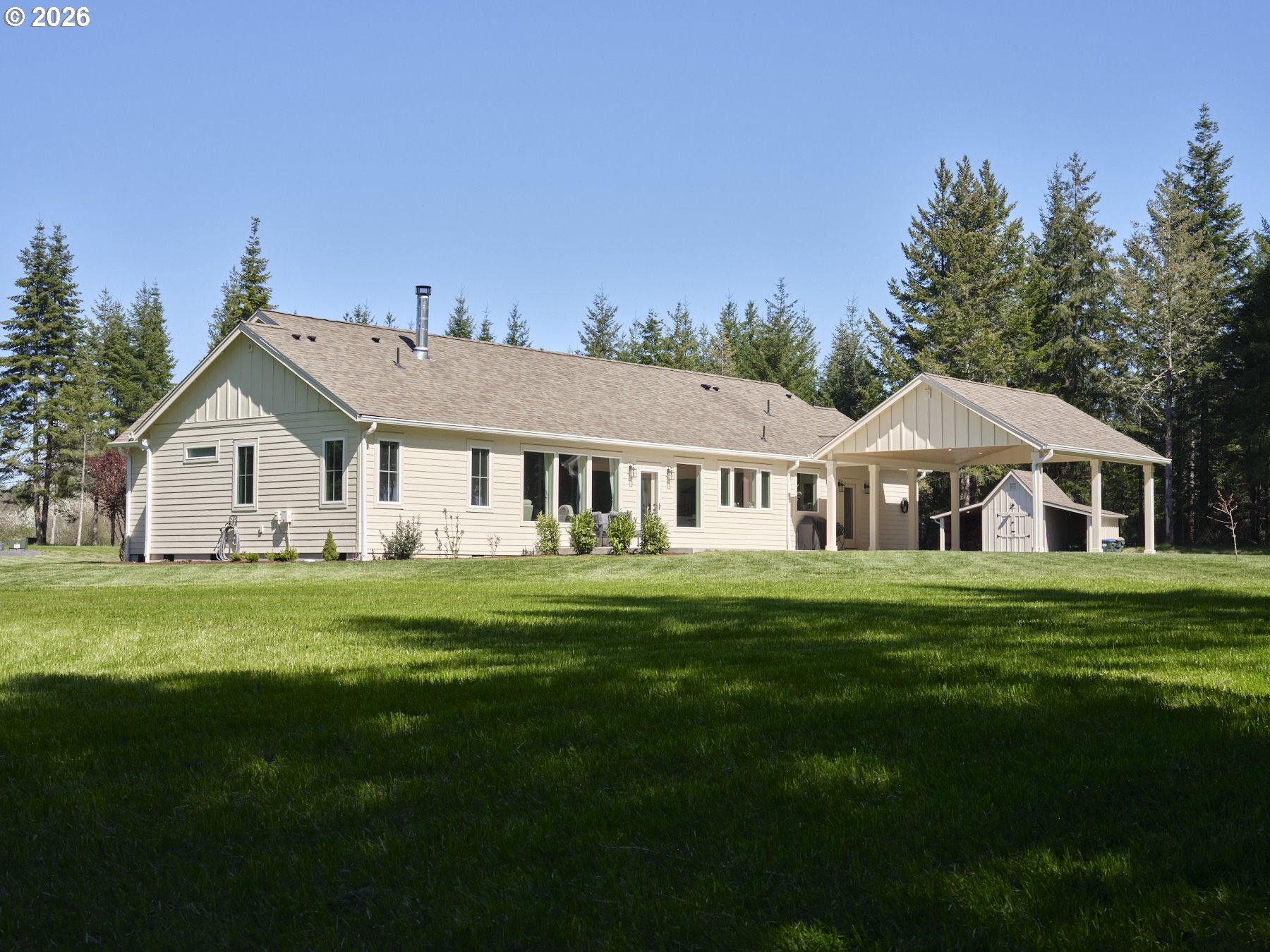 215 BEAR CREEK LN